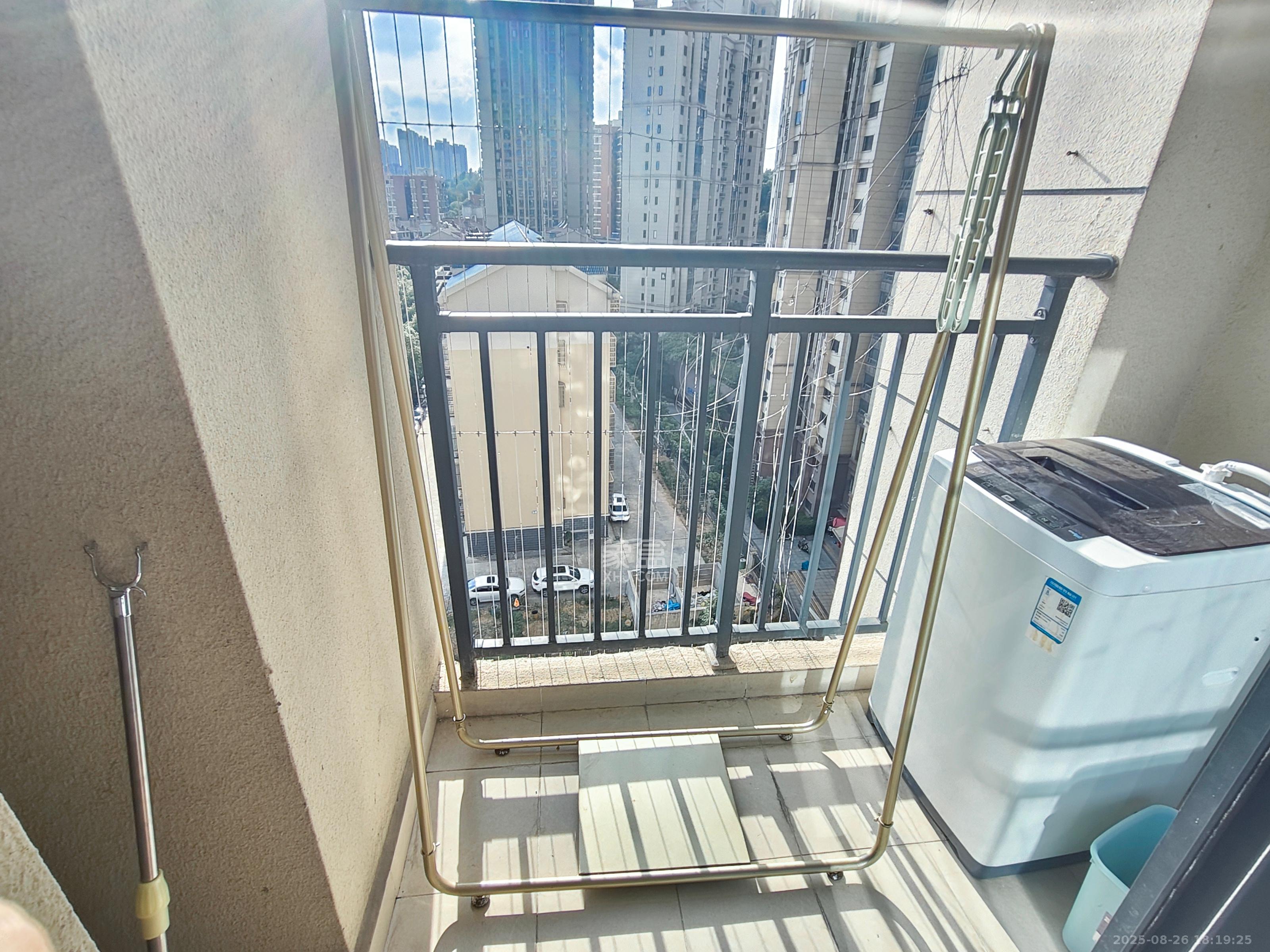 荣泰广场  1室1厅1卫   1500.00元/月室内图