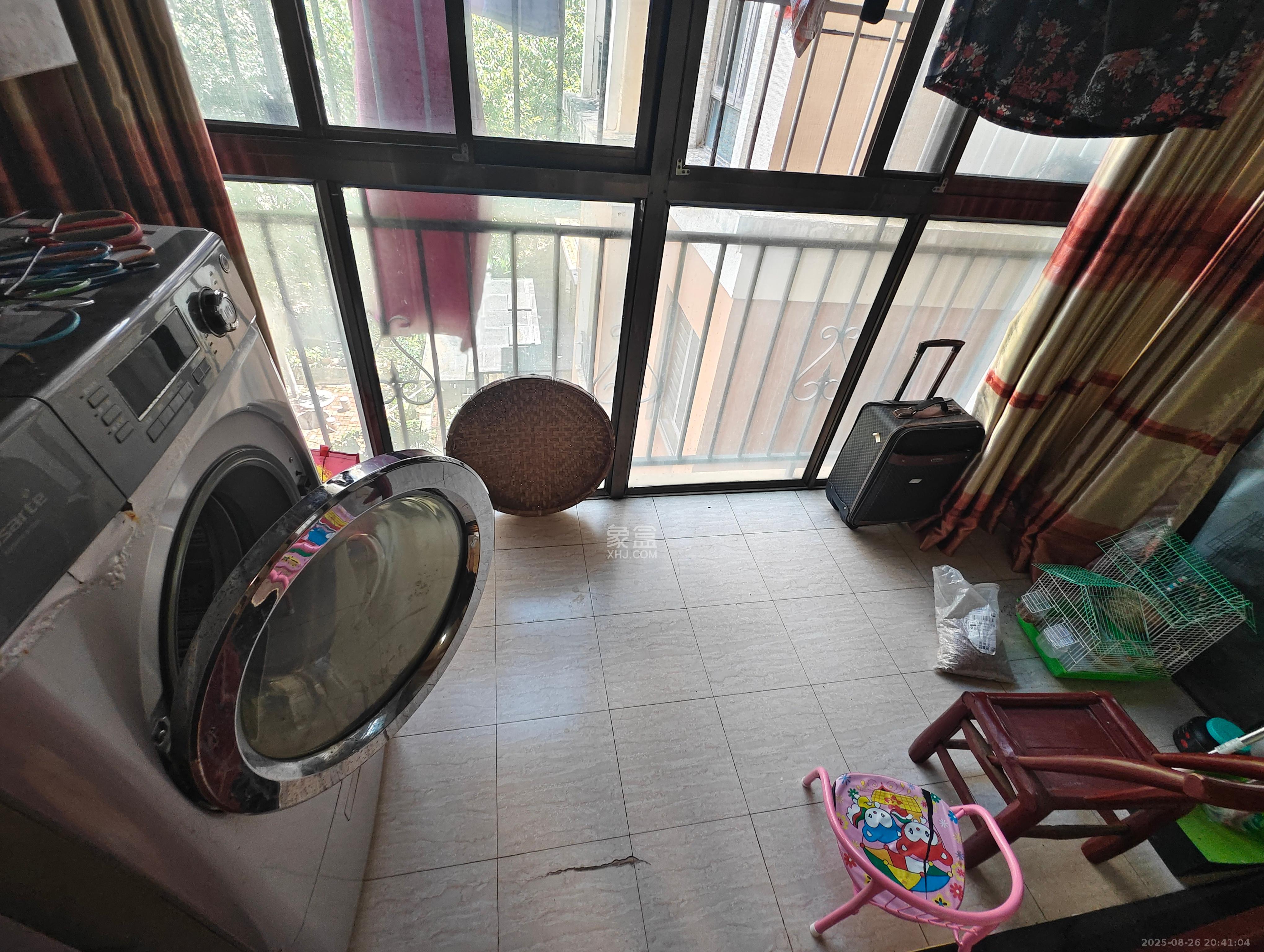 米兰春天  4室2厅2卫    2500.0元/月 米兰春天  4室2厅2卫    2500.0元/月室内图