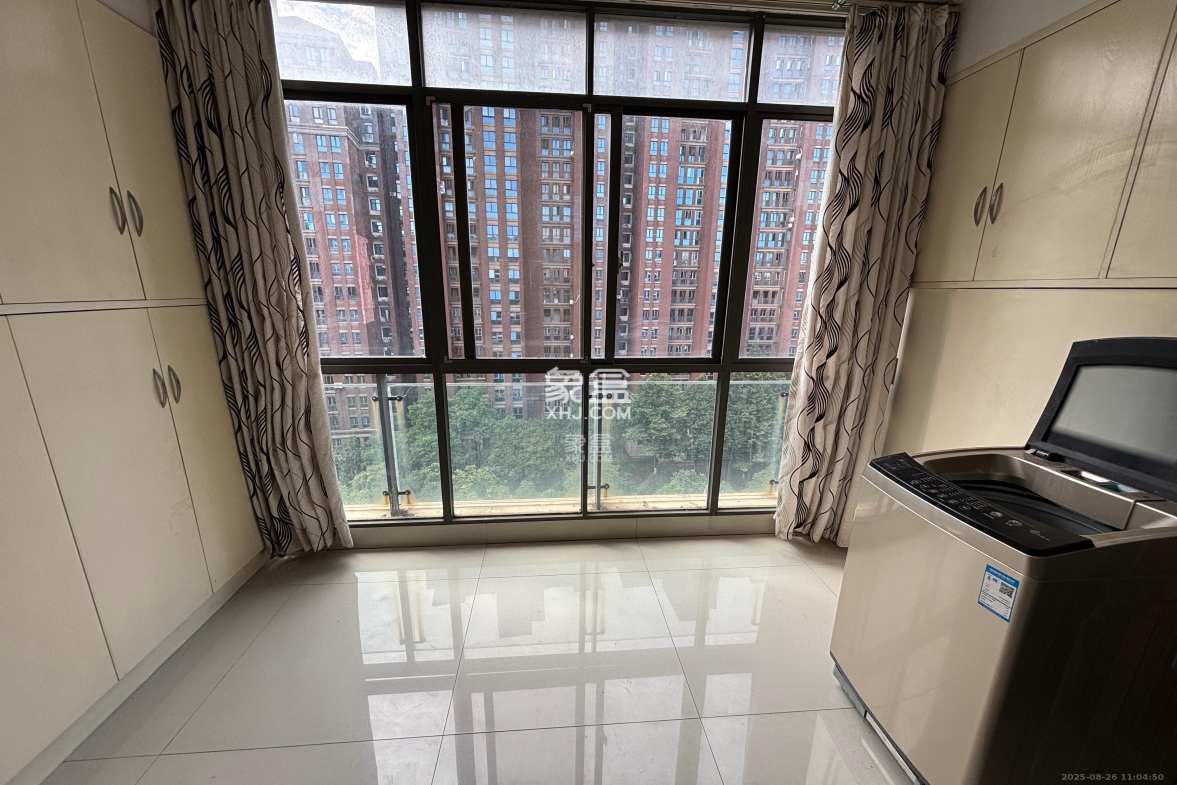 茂华国际湘  3室2厅2卫    3000.0元/月 茂华国际湘  3室2厅2卫    3000.0元/月室内图