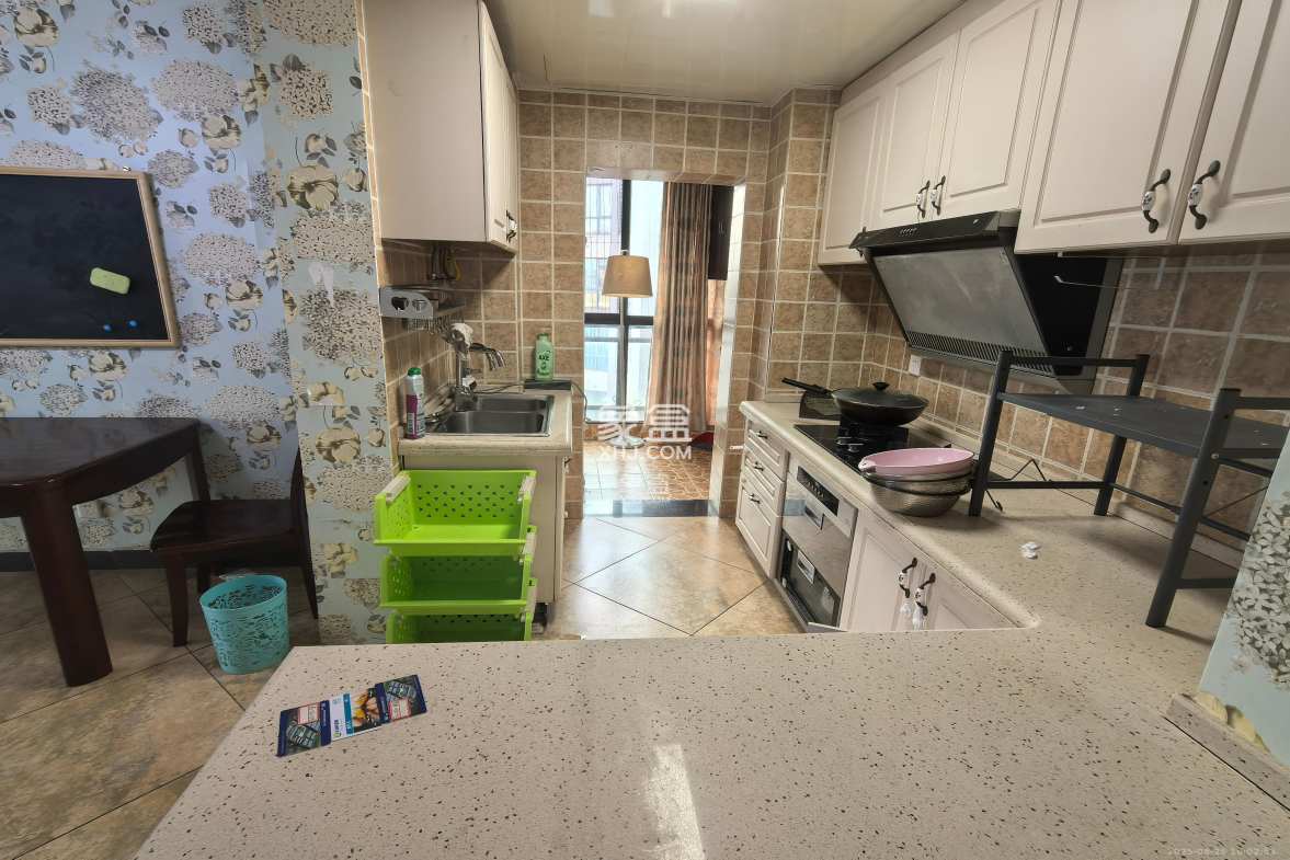 中信城市广场(中信新城一期) 2室2厅1卫 2000.0元/月 中信城市广场(中信新城一期) 2室2厅1卫 2000.0元/月室内图