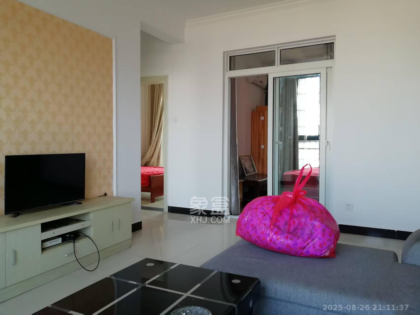 湘府十城（汇财御景湾新寓,汇财国际）  3室2厅1卫    2000.0元/月室内图