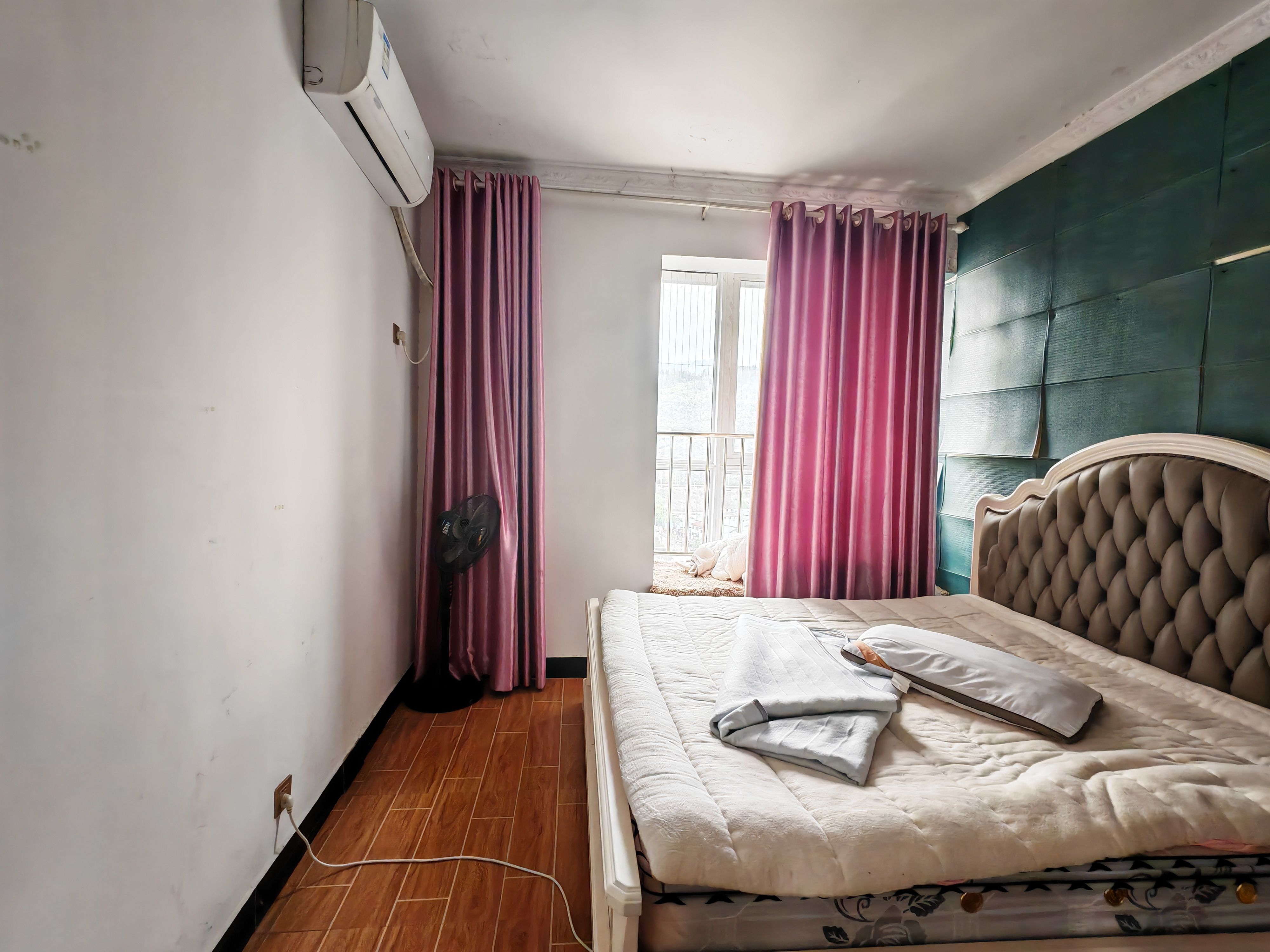 桂花园 3室2厅1卫 1250.0元/月 桂花园 3室2厅1卫 1250.0元/月室内图