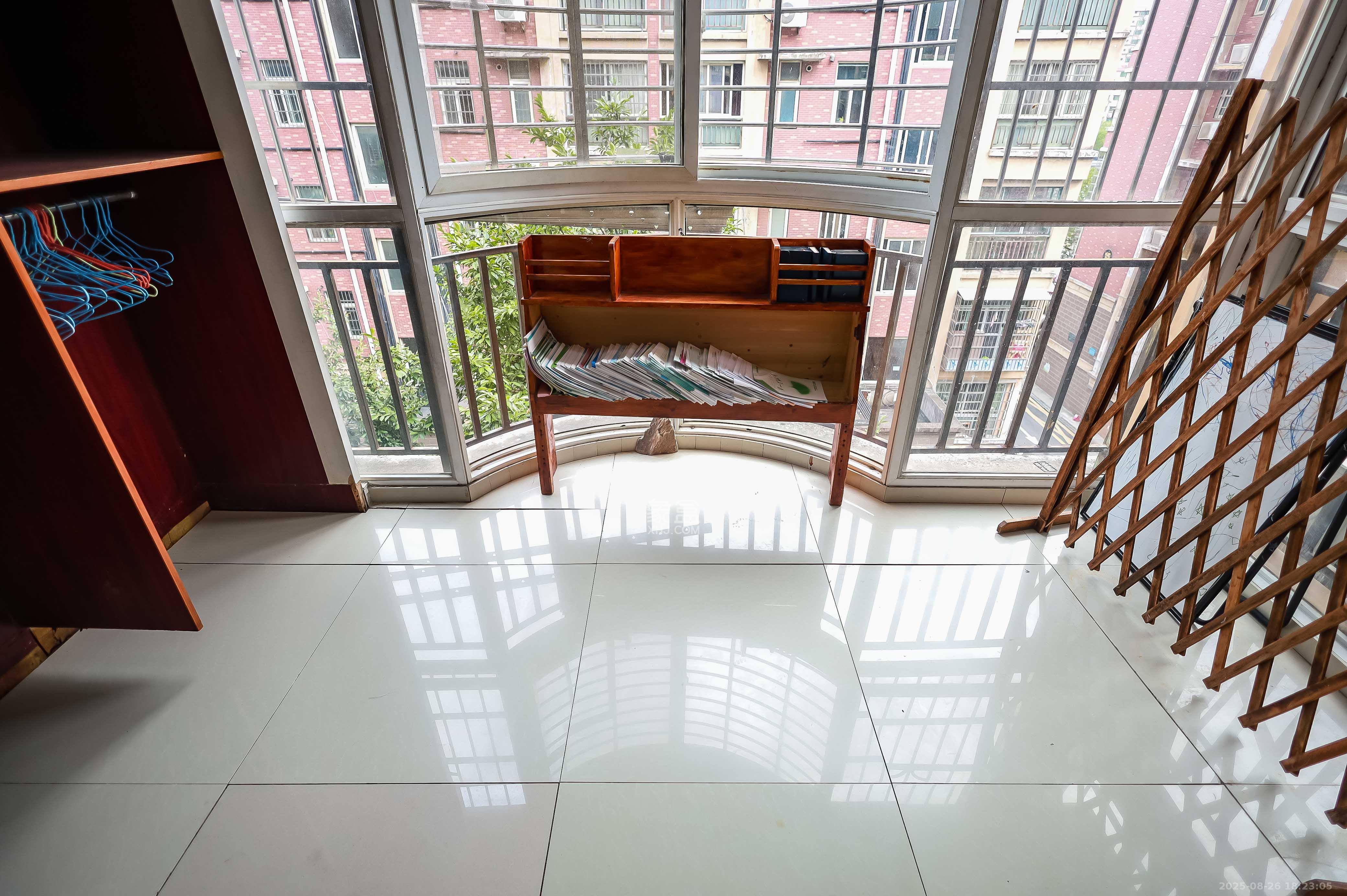 水木兰庭  2室2厅1卫    62.0万阳台