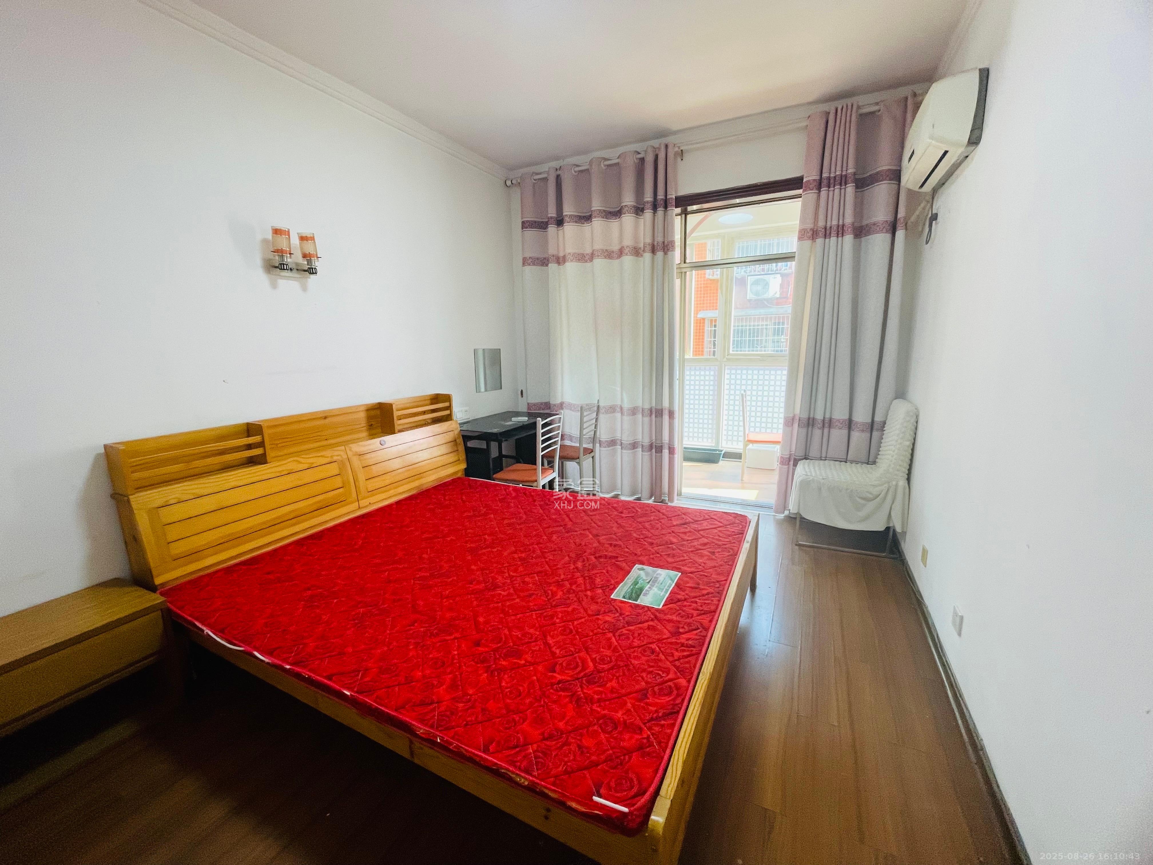 湘绣城  2室2厅1卫    1400.0元/月 湘绣城  2室2厅1卫    1400.0元/月室内图