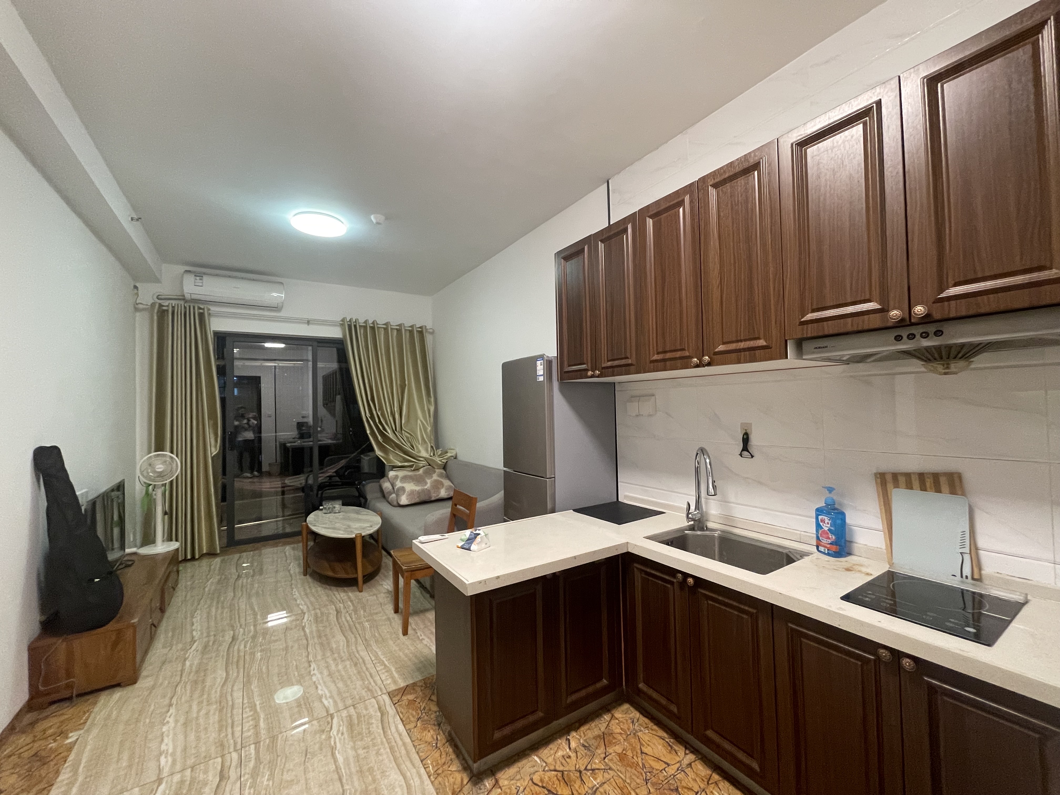 碧桂园一、二期(中央首府) 3室1厅1卫 2300.0元/月 碧桂园一、二期(中央首府) 3室1厅1卫 2300.0元/月室内图