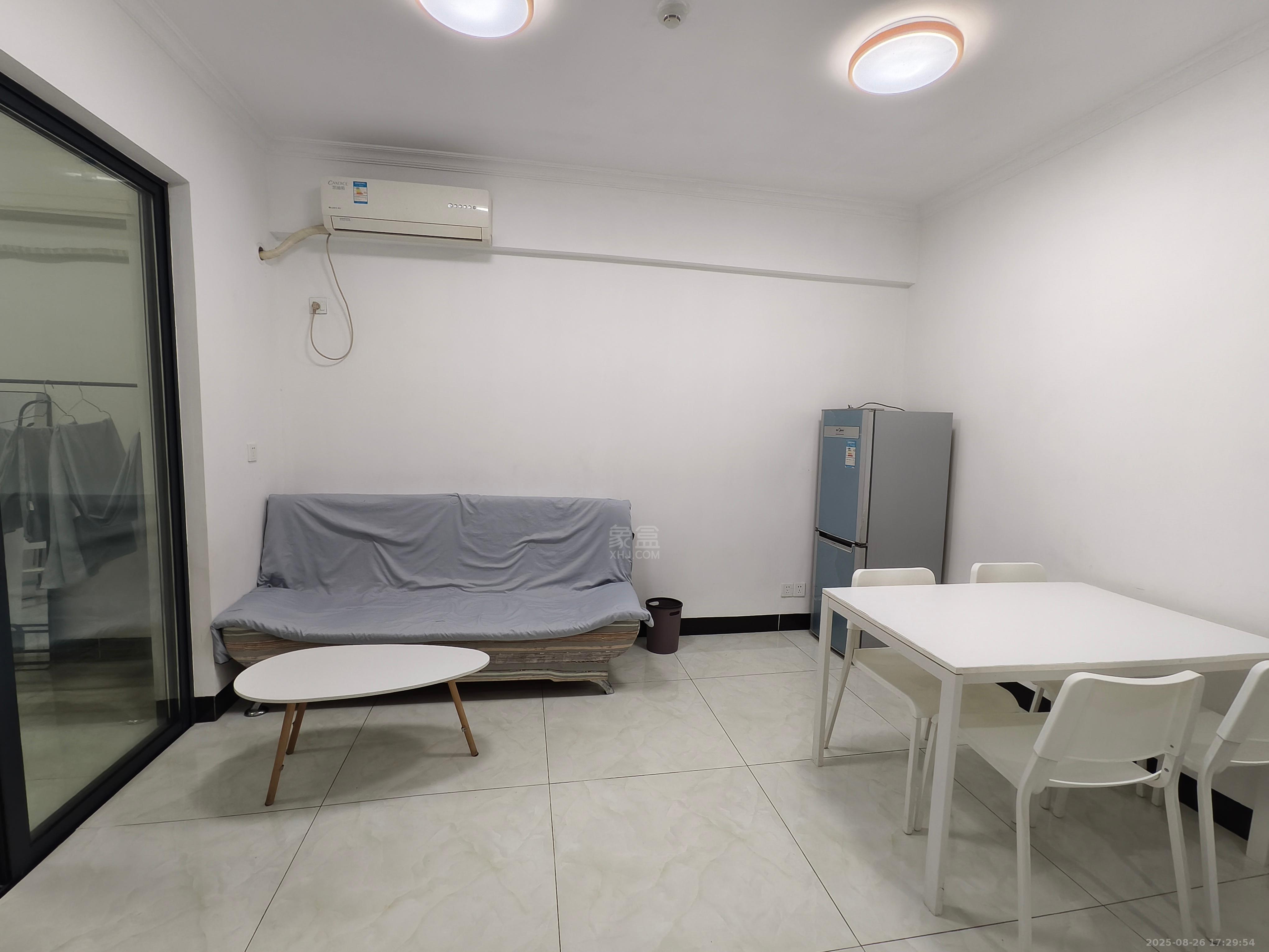 中建御山和苑  1室1厅1卫    1600.0元/月室内图