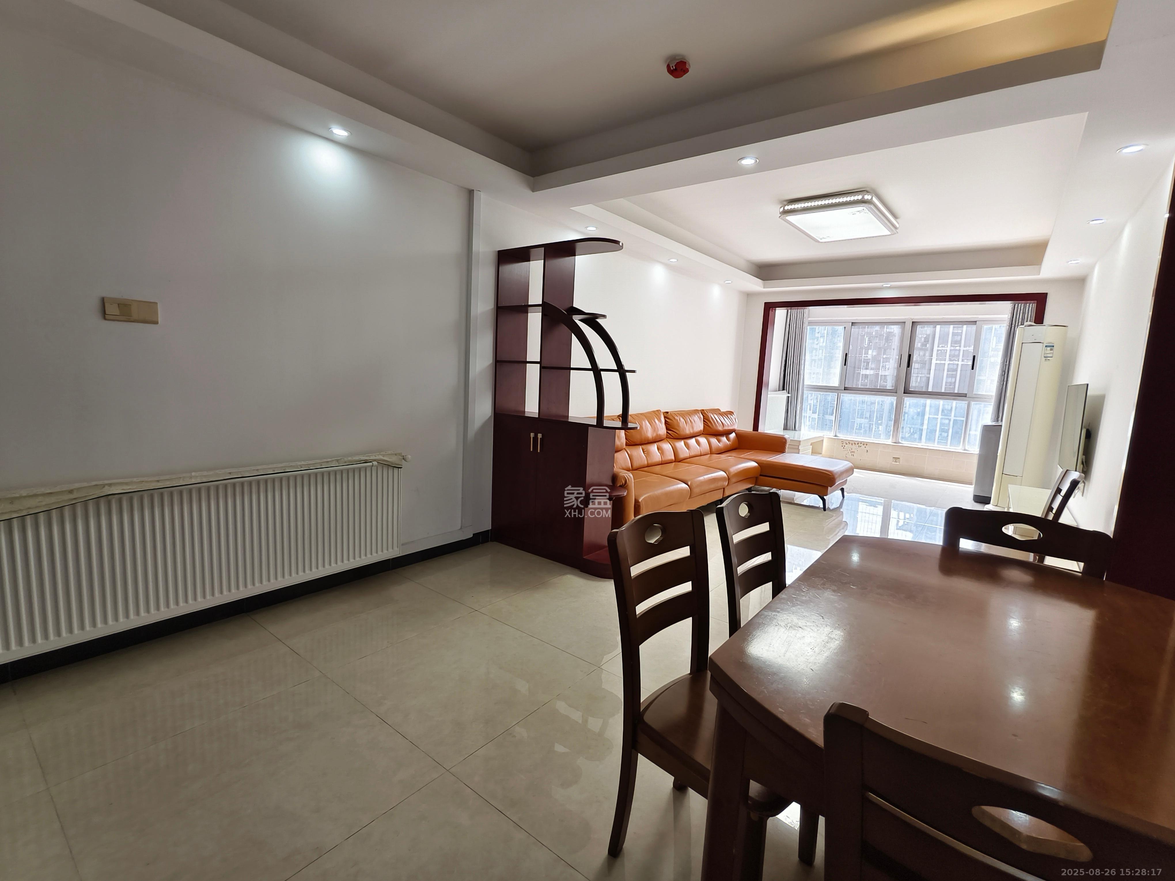 北辰三角洲D2区  3室2厅1卫    3400.0元/月室内图