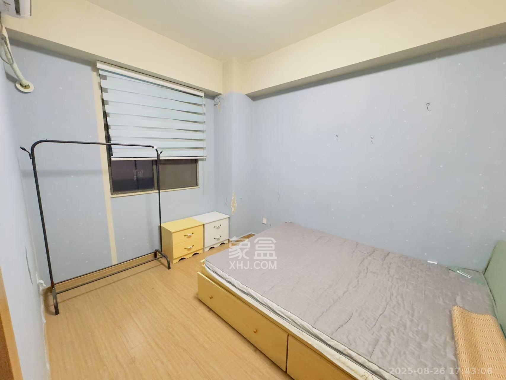 麓谷小镇 3室2厅1卫 1800.0元/月 麓谷小镇 3室2厅1卫 1800.0元/月室内图