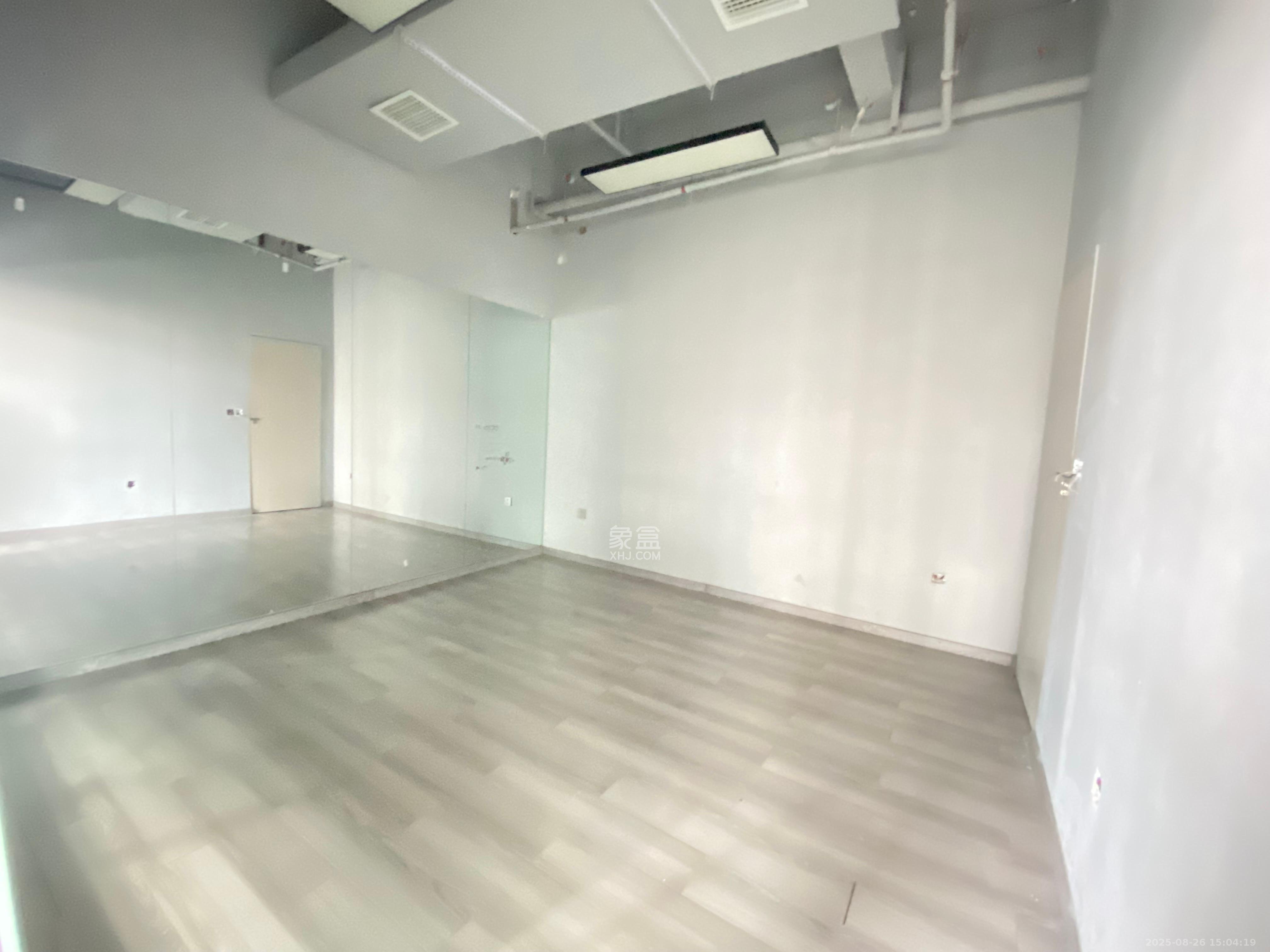 保利天禧EF区   165.58㎡      9000.0元/月室内图