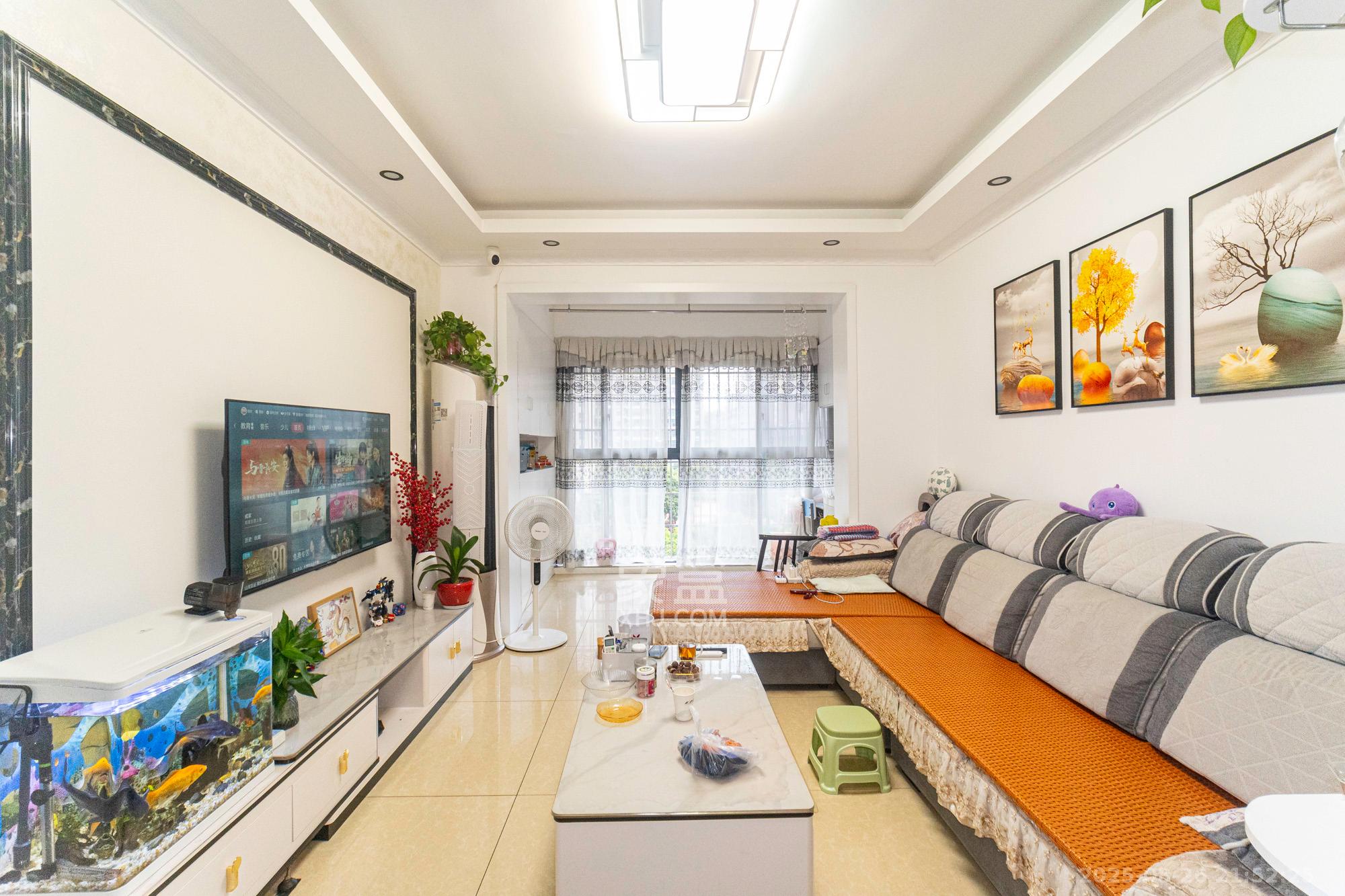 花样年华  3室2厅1卫    58.0万 花样年华  3室2厅1卫    58.0万