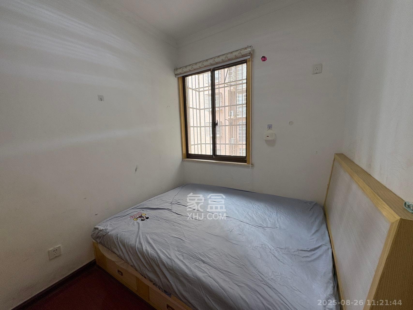 泊林晶城  3室2厅1卫    2200.0元/月室内图