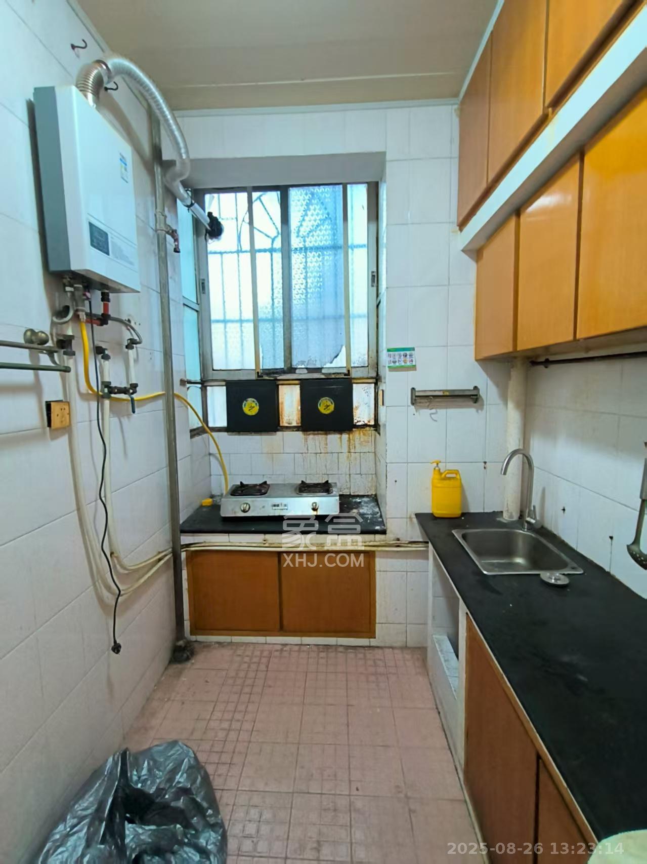 袁家岭省煤炭厅宿舍(芙蓉区省煤炭局小区)  3室1厅1卫    2500.0元/月 袁家岭省煤炭厅宿舍(芙蓉区省煤炭局小区)  3室1厅1卫    2500.0元/月室内图