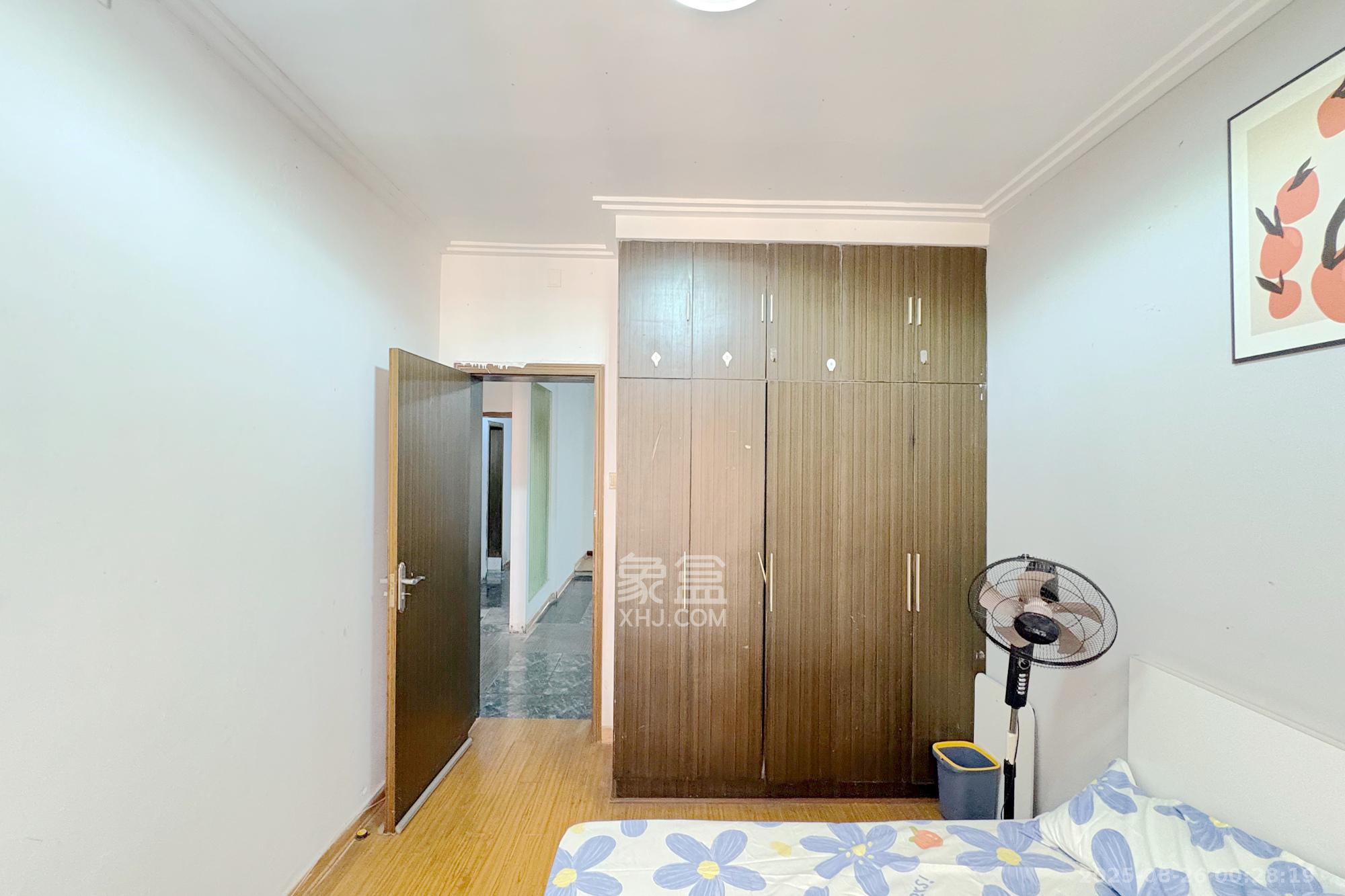 戥子桥散盘  3室1厅1卫    68.0万 戥子桥散盘  3室1厅1卫    68.0万其他