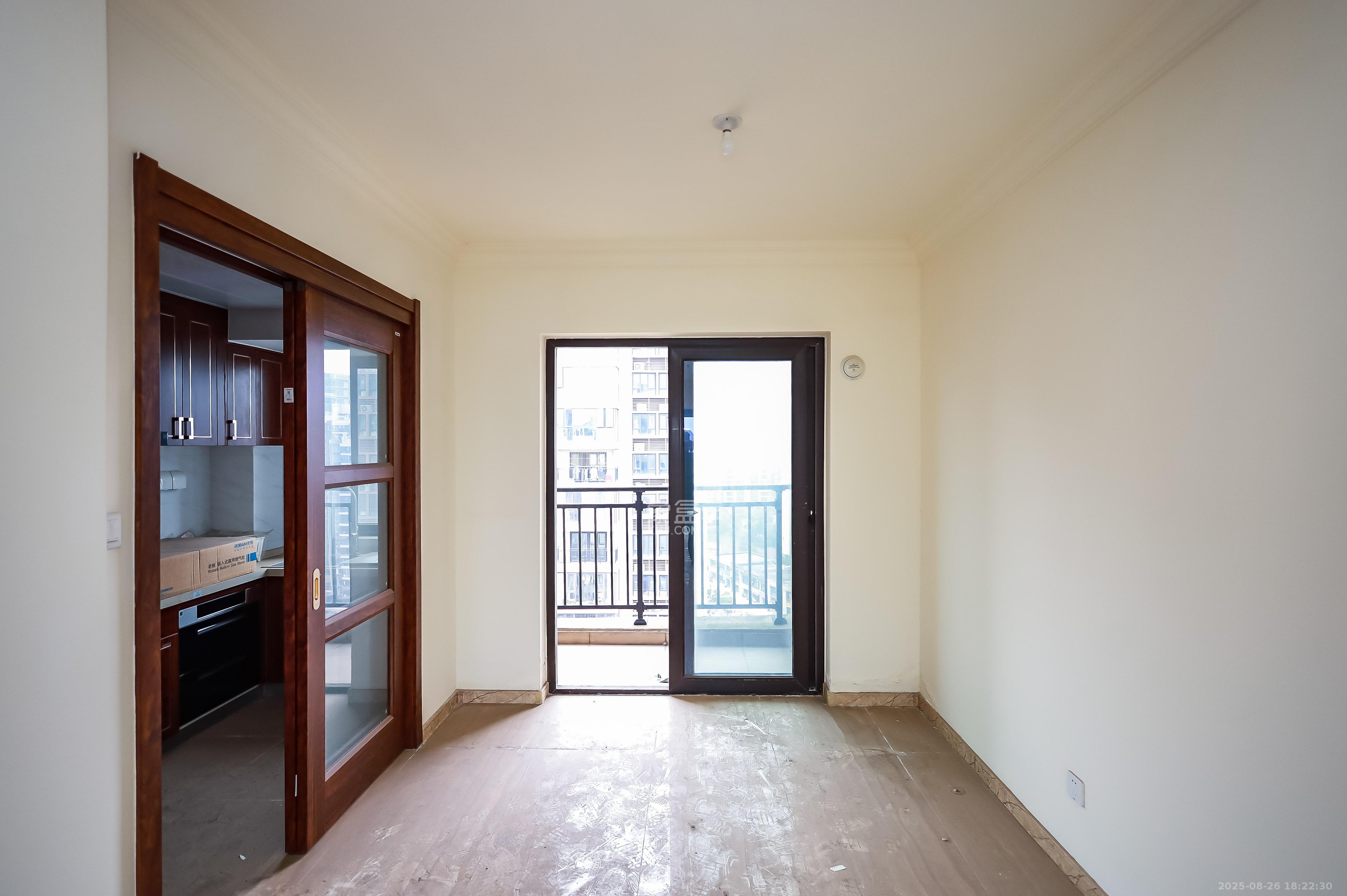 碧桂园荟隽棠  4室2厅2卫    126.0万客厅