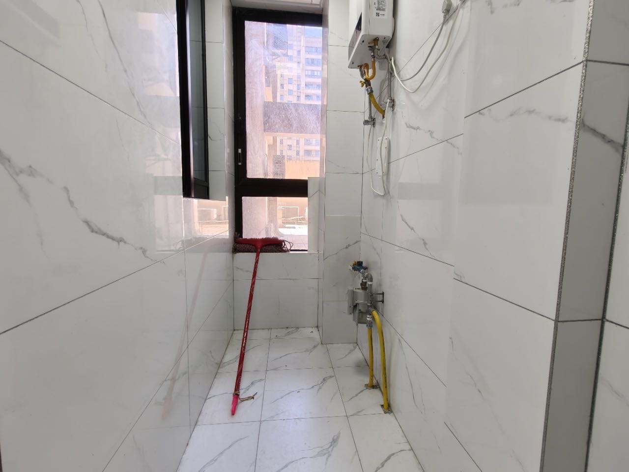 滨海新天地 2室2厅1卫 125.0万 滨海新天地 2室2厅1卫 125.0万客厅