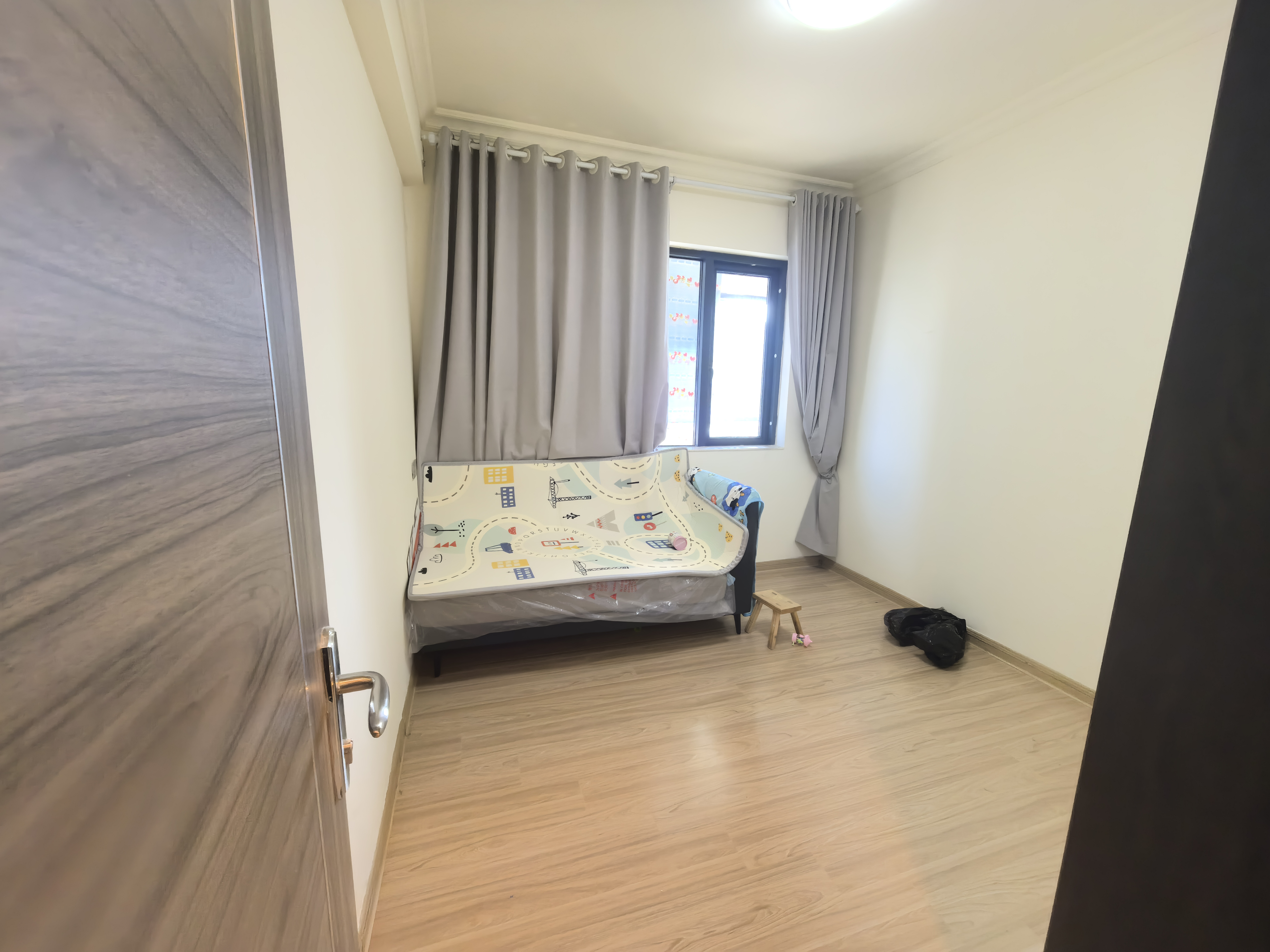 碧桂园梓山府 3室2厅2卫 1800.0元/月 碧桂园梓山府 3室2厅2卫 1800.0元/月室内图