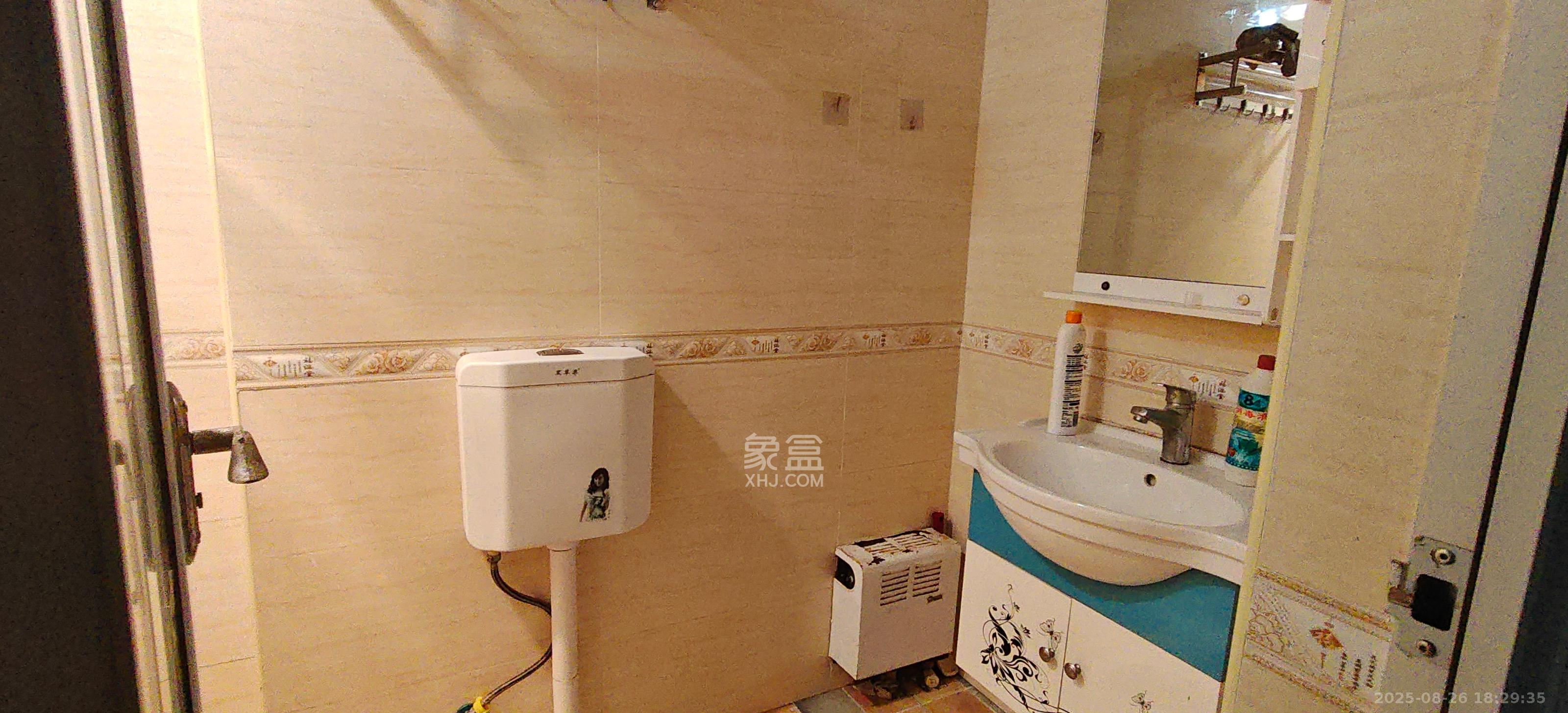 怡海星城  1室1厅1卫    950.0元/月 怡海星城  1室1厅1卫    950.0元/月室内图