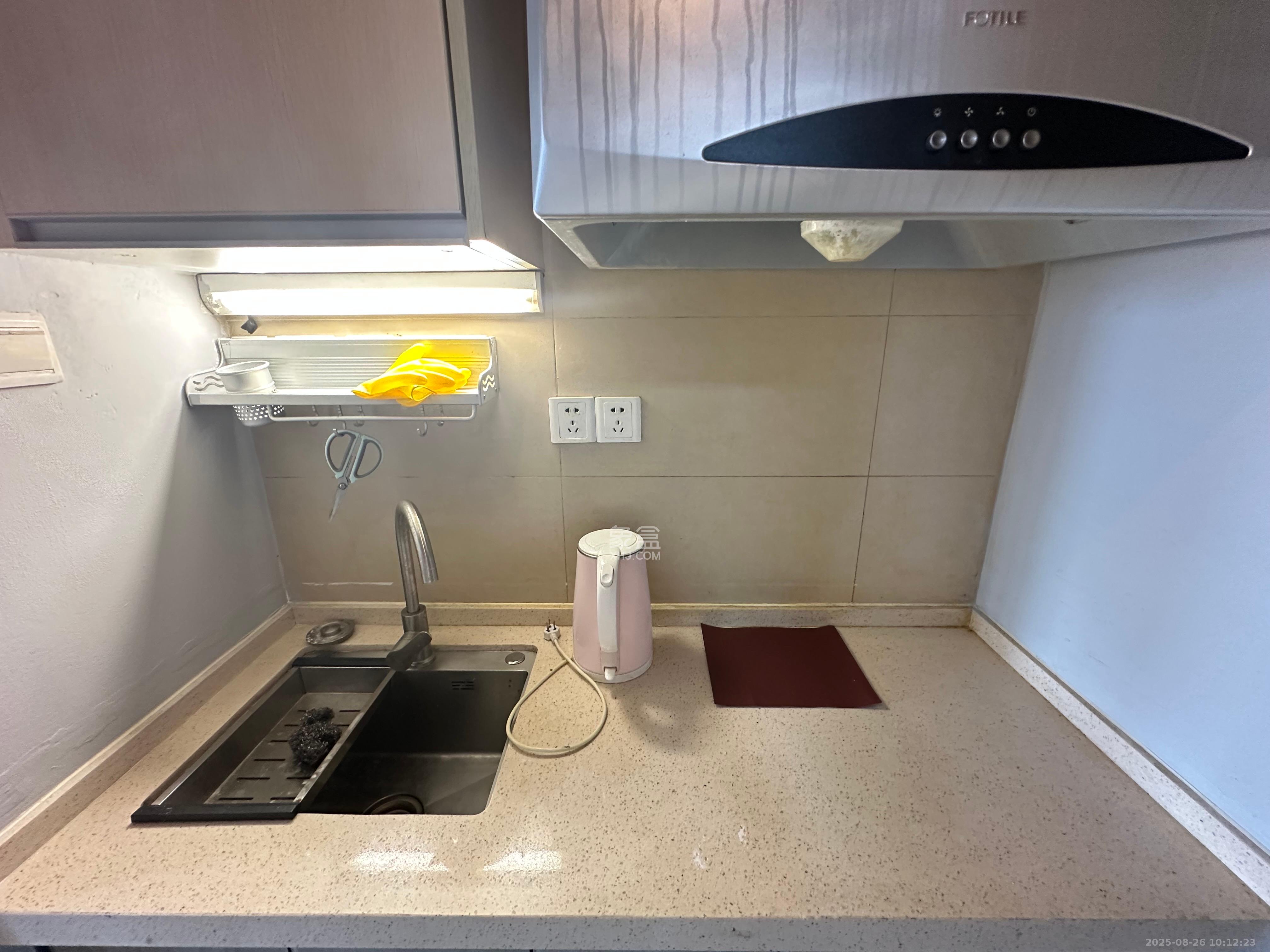 万科金色家园 1室1厅1卫 1700.0元/月 万科金色家园 1室1厅1卫 1700.0元/月室内图