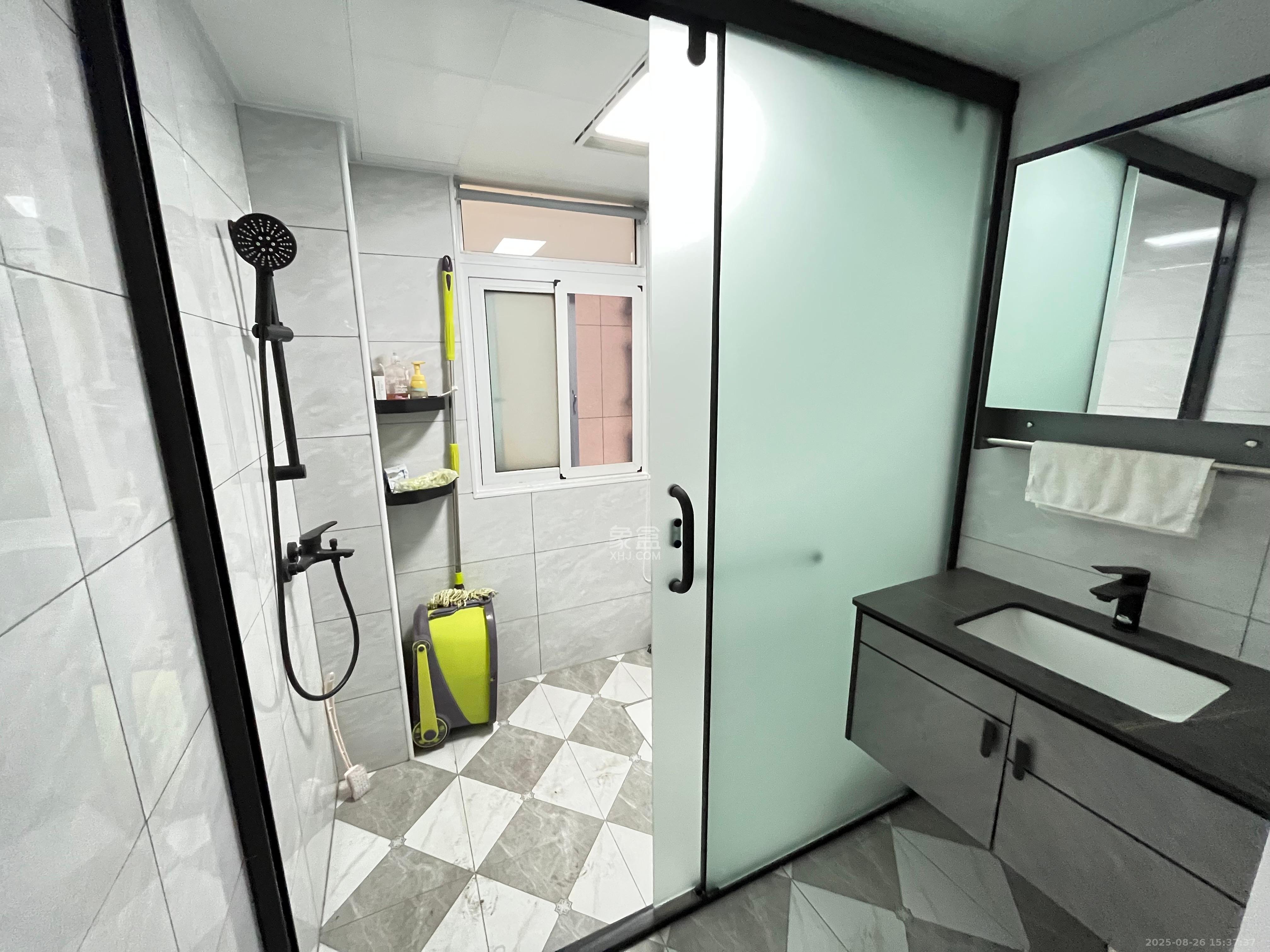 鑫天格林香山 1室0厅0卫 2000.0元/月 鑫天格林香山 1室0厅0卫 2000.0元/月室内图