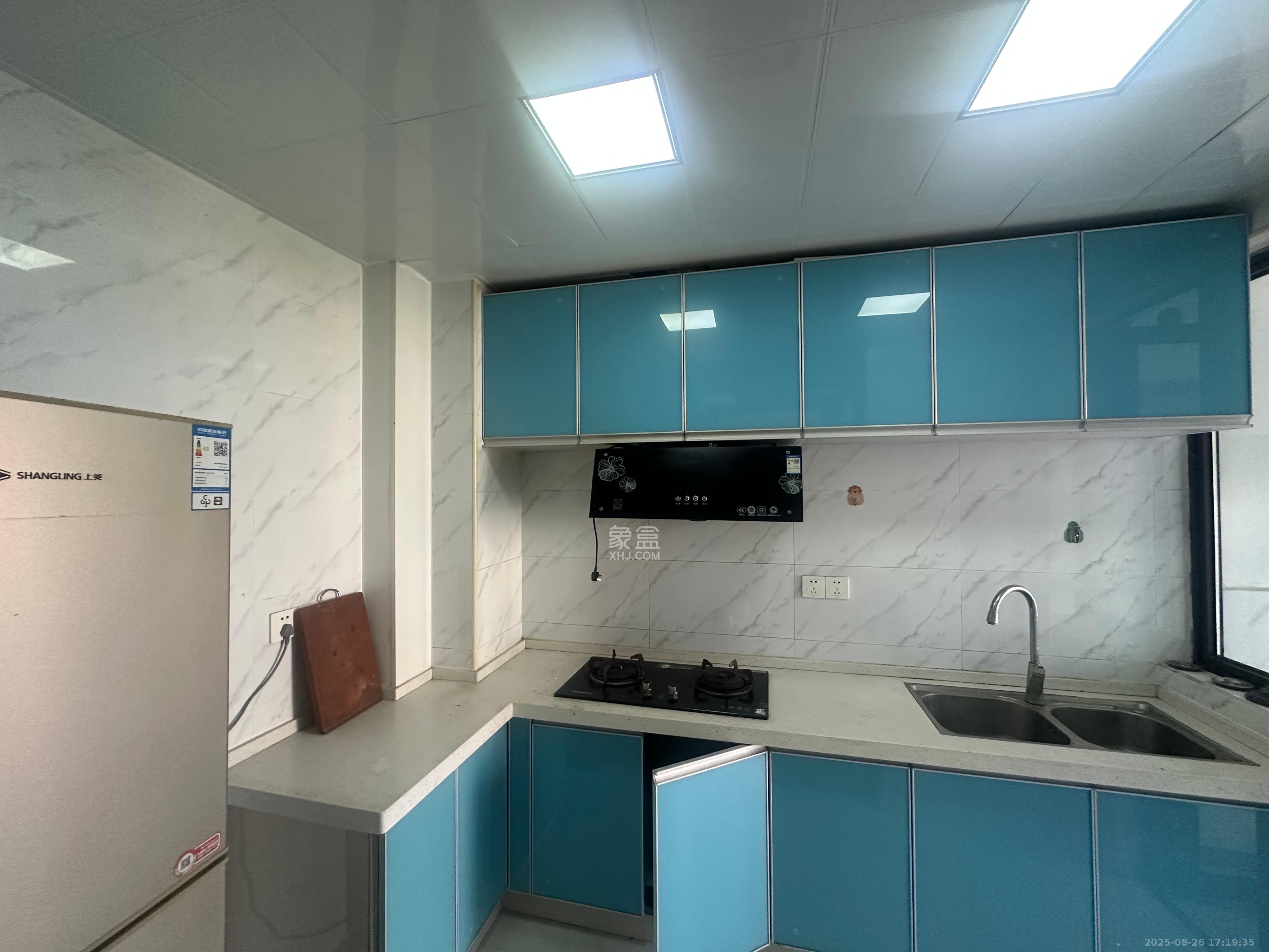 和泓梅溪四季  3室2厅2卫    2600.0元/月 和泓梅溪四季  3室2厅2卫    2600.0元/月室内图