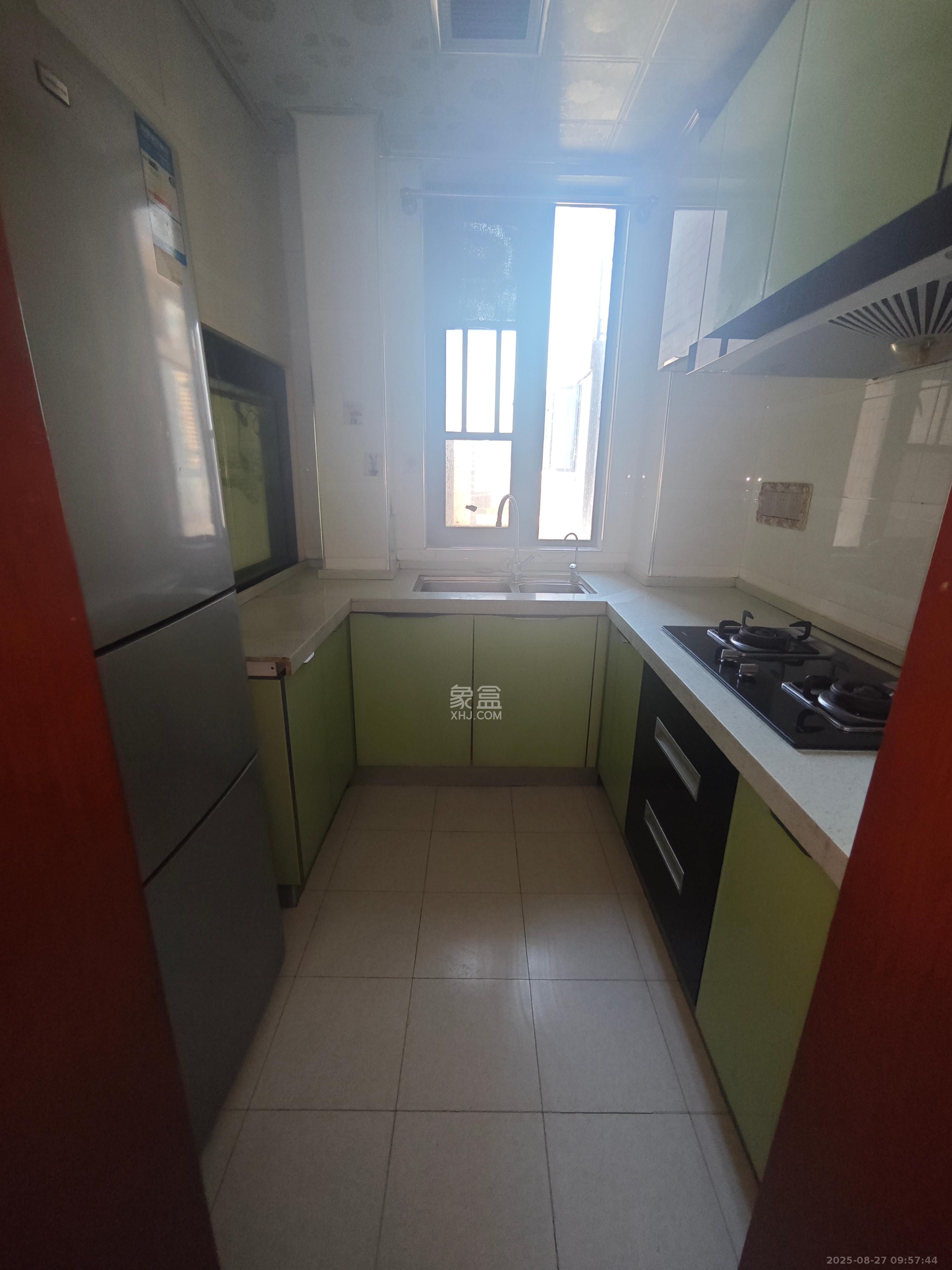 华悦城  3室2厅1卫    2300.0元/月 华悦城  3室2厅1卫    2300.0元/月室内图