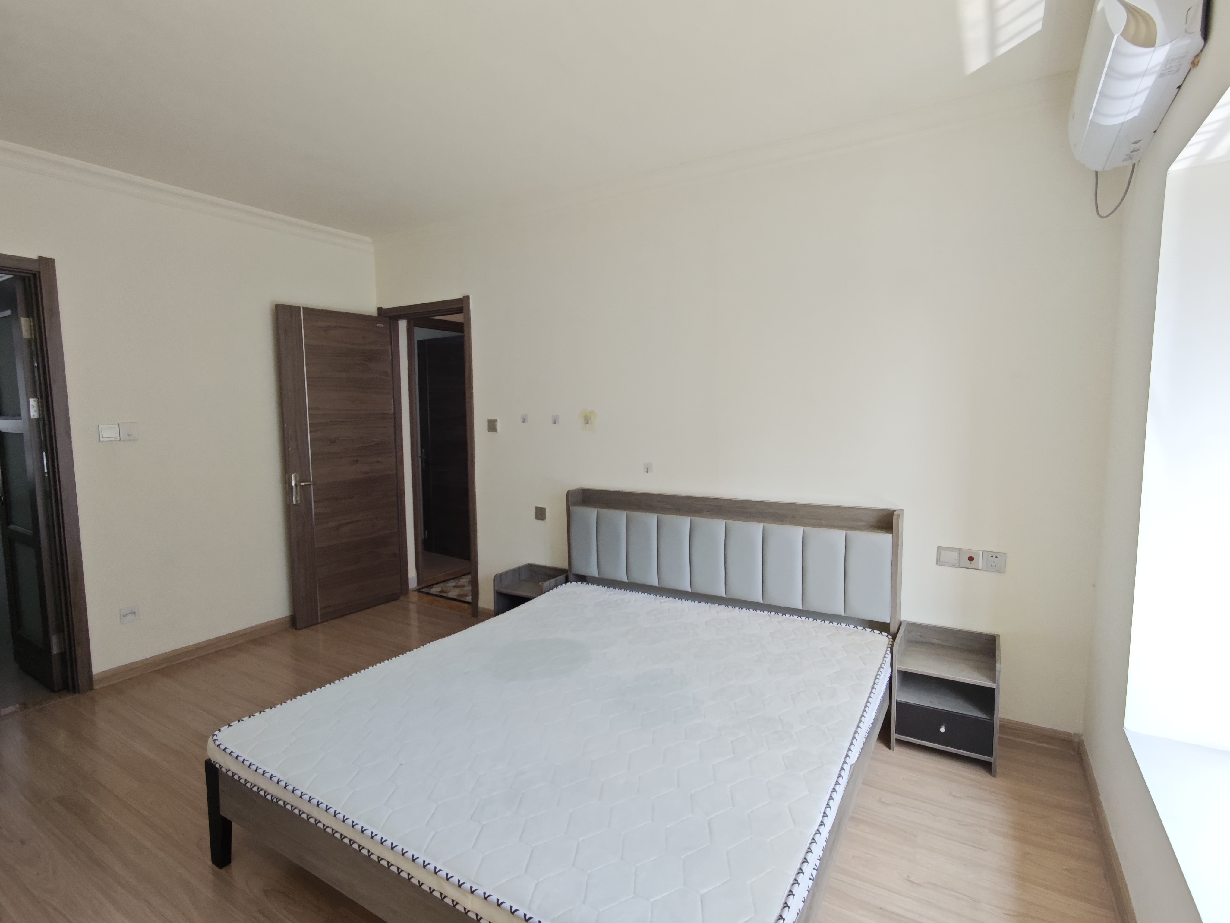 碧桂园梓山府 3室2厅2卫 1900.0元/月 碧桂园梓山府 3室2厅2卫 1900.0元/月室内图