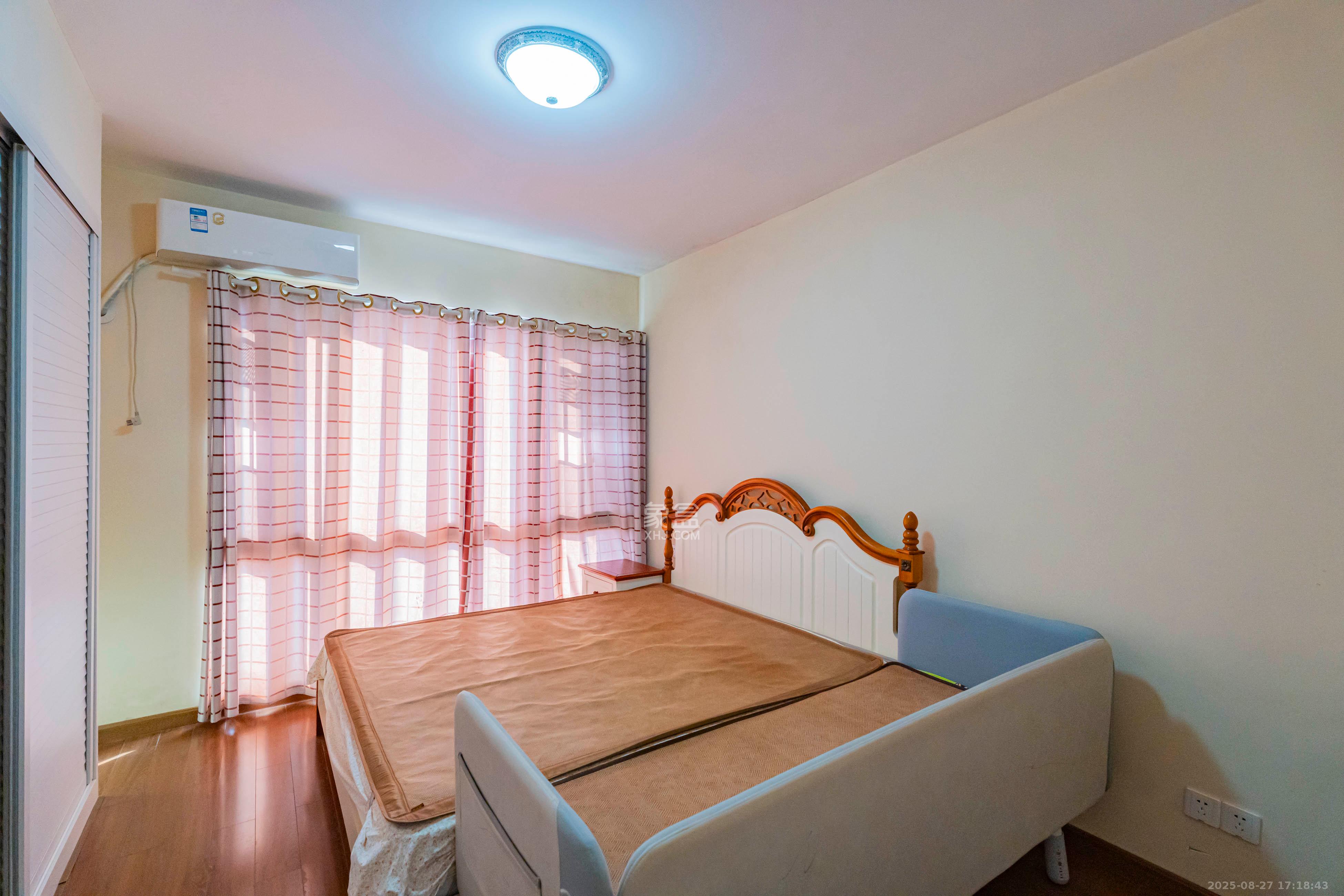 海洋半岛(月珑湾) 3室2厅1卫 2800.0元/月 海洋半岛(月珑湾) 3室2厅1卫 2800.0元/月室内图