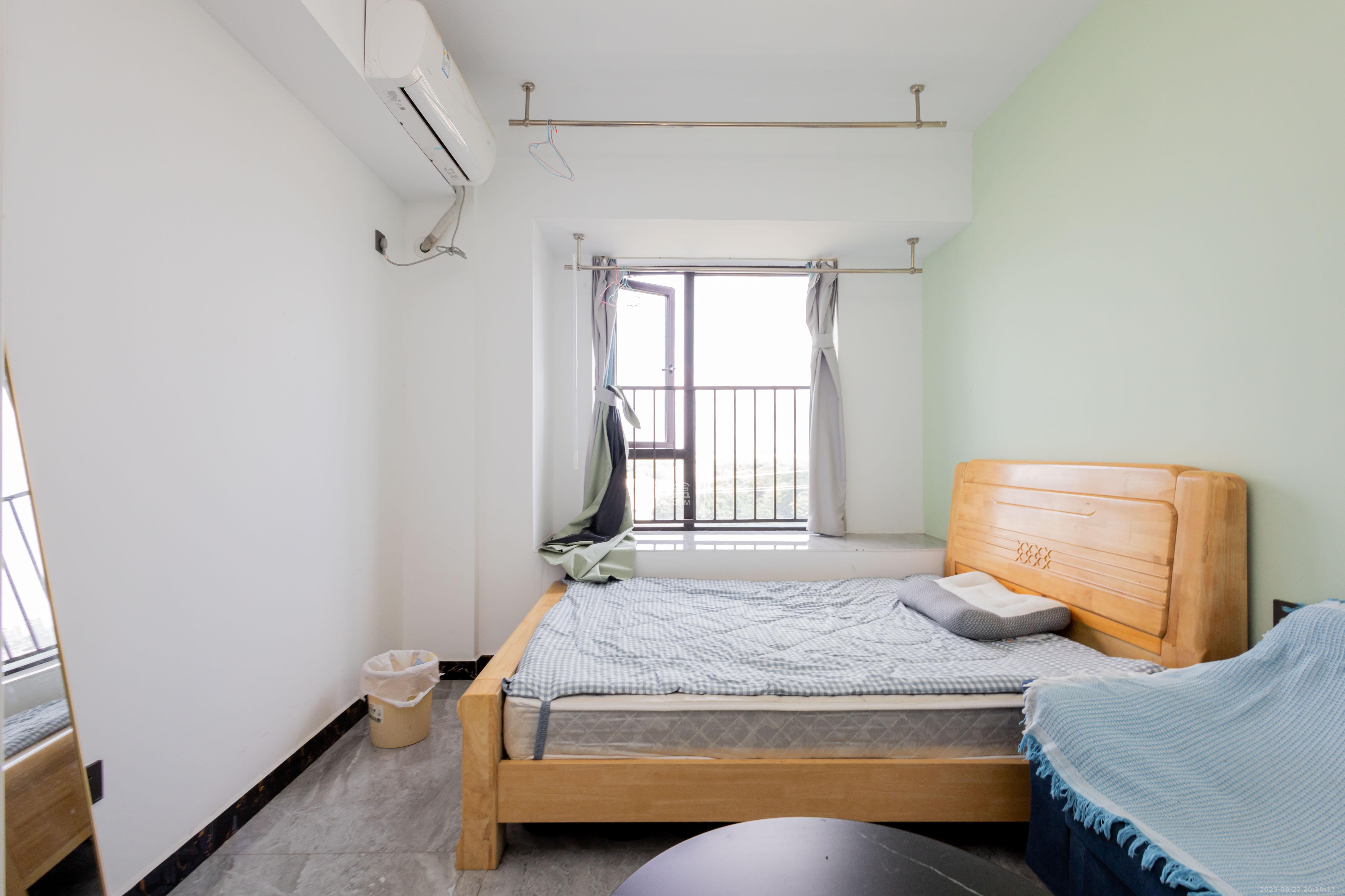 君合新城玺樾  1室1厅1卫    15.0万客厅