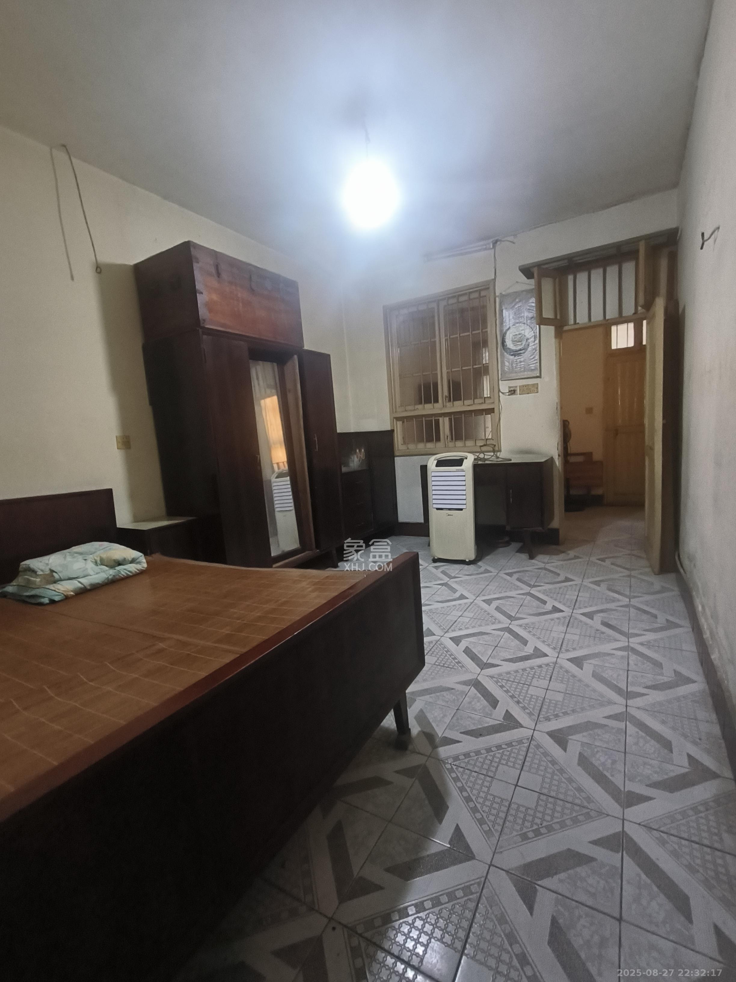 窑岭西村散盘  1室1厅1卫    1200.0元/月室内图