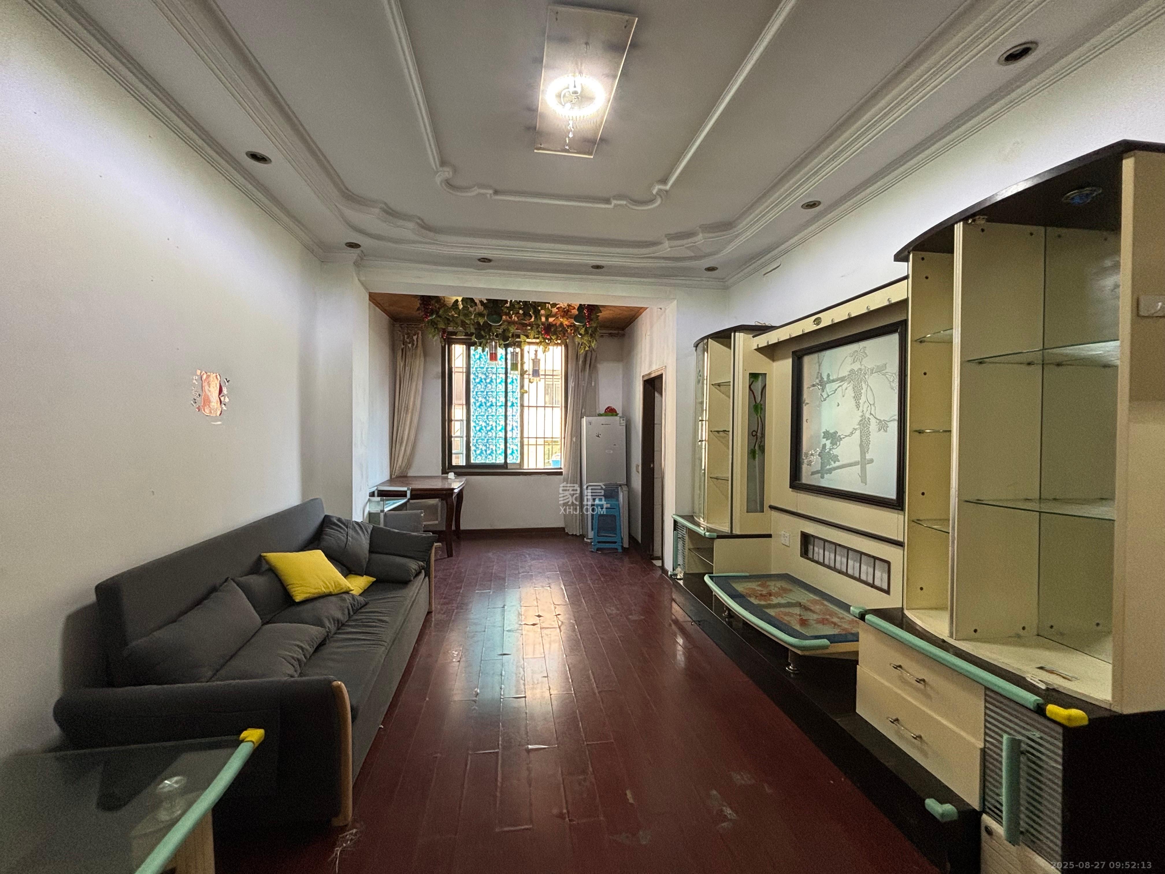 东风一村社区房(王家垅) 2室1厅1卫 1550.0元/月 东风一村社区房(王家垅) 2室1厅1卫 1550.0元/月室内图