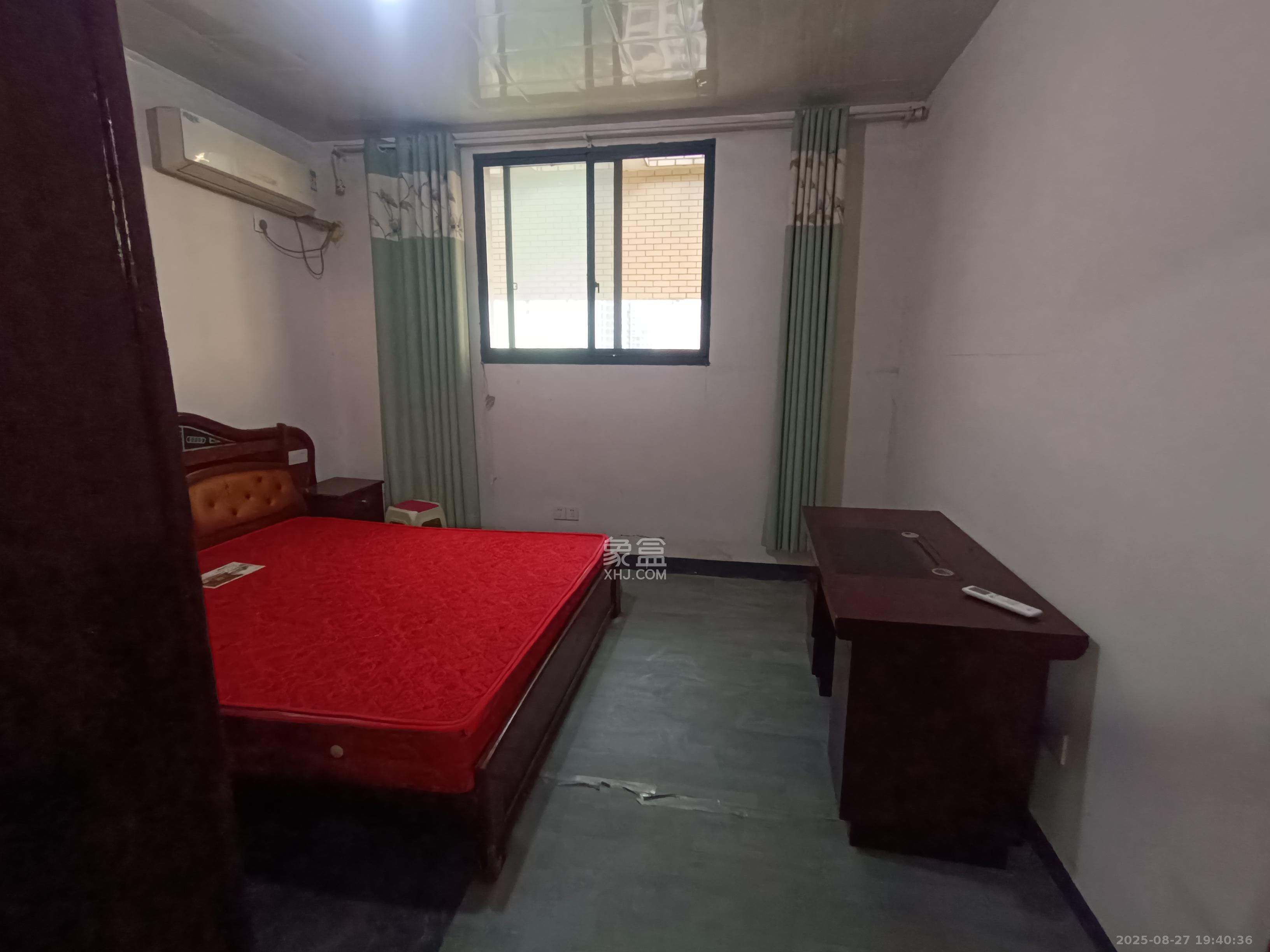 岳华嘉园  1室0厅0卫    1500.0元/月室内图