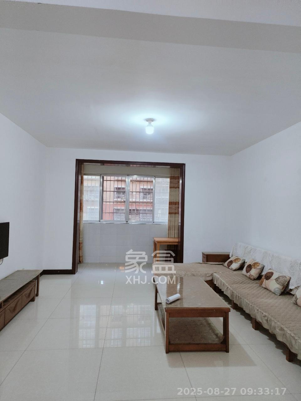 先锋新宇 3室2厅2卫 2100.0元/月 先锋新宇 3室2厅2卫 2100.0元/月室内图