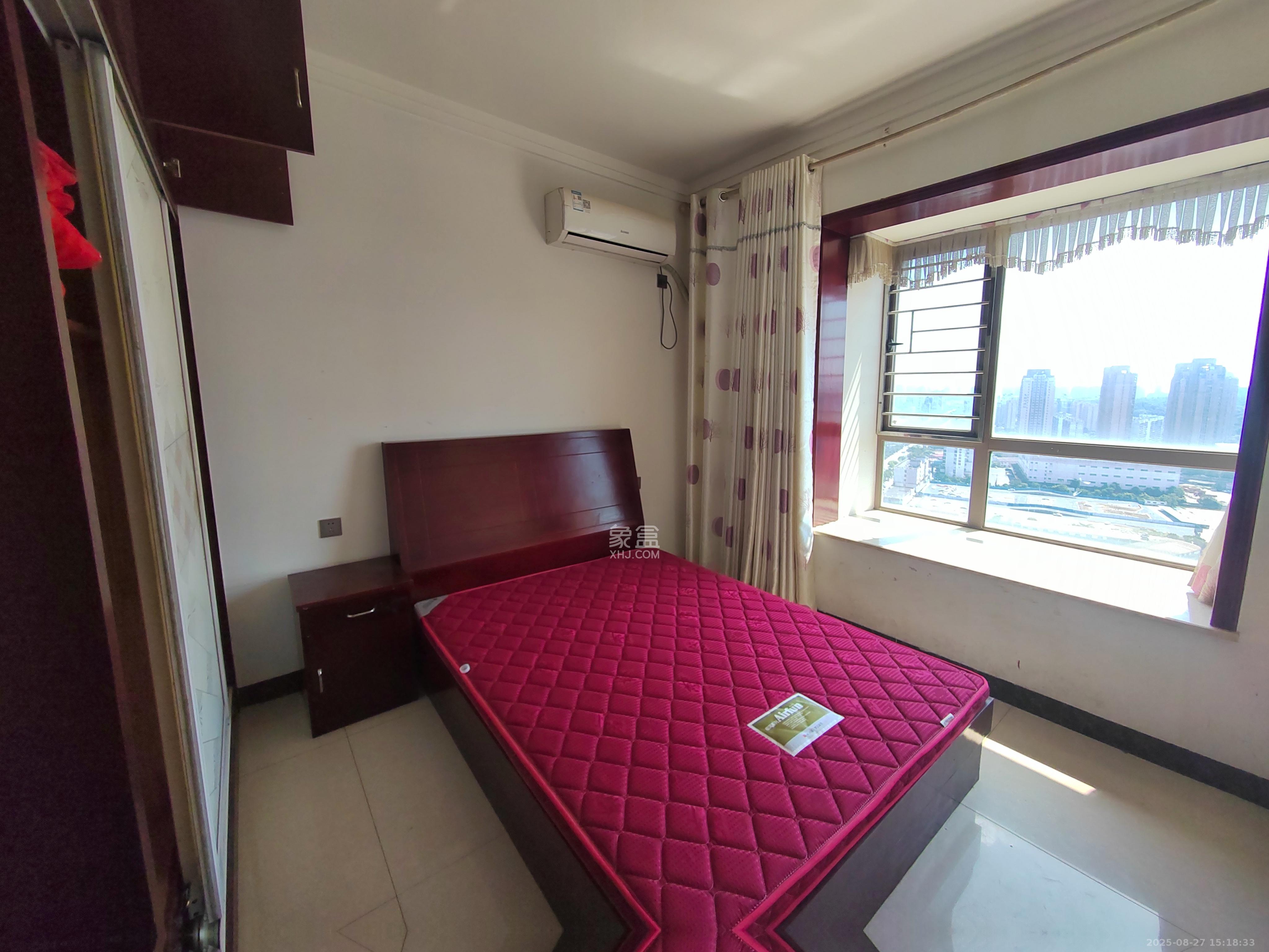 德庆水韵山城  2室1厅1卫    1700.0元/月室内图