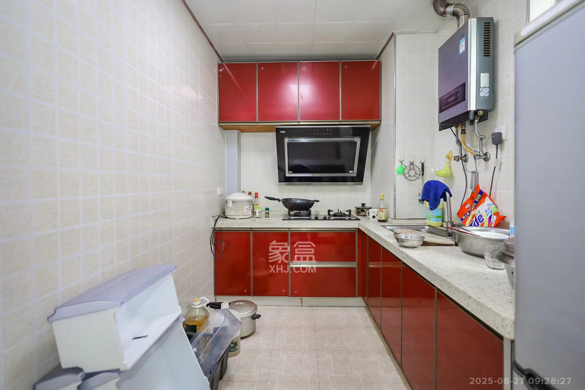 莱茵城 3室2厅1卫 2200.0元/月 莱茵城 3室2厅1卫 2200.0元/月室内图