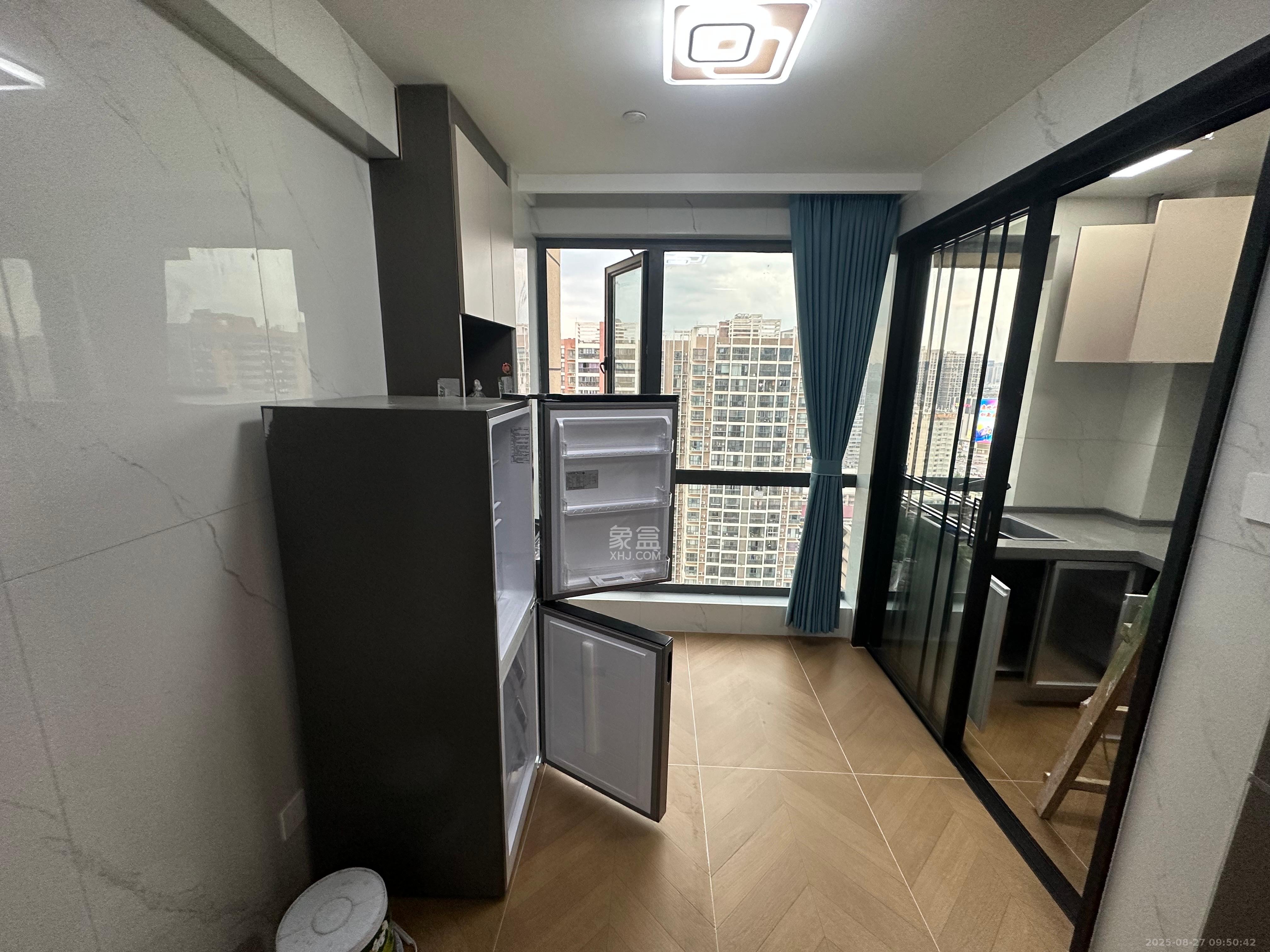 嘉裕大厦  1室1厅1卫    1650.0元/月室内图