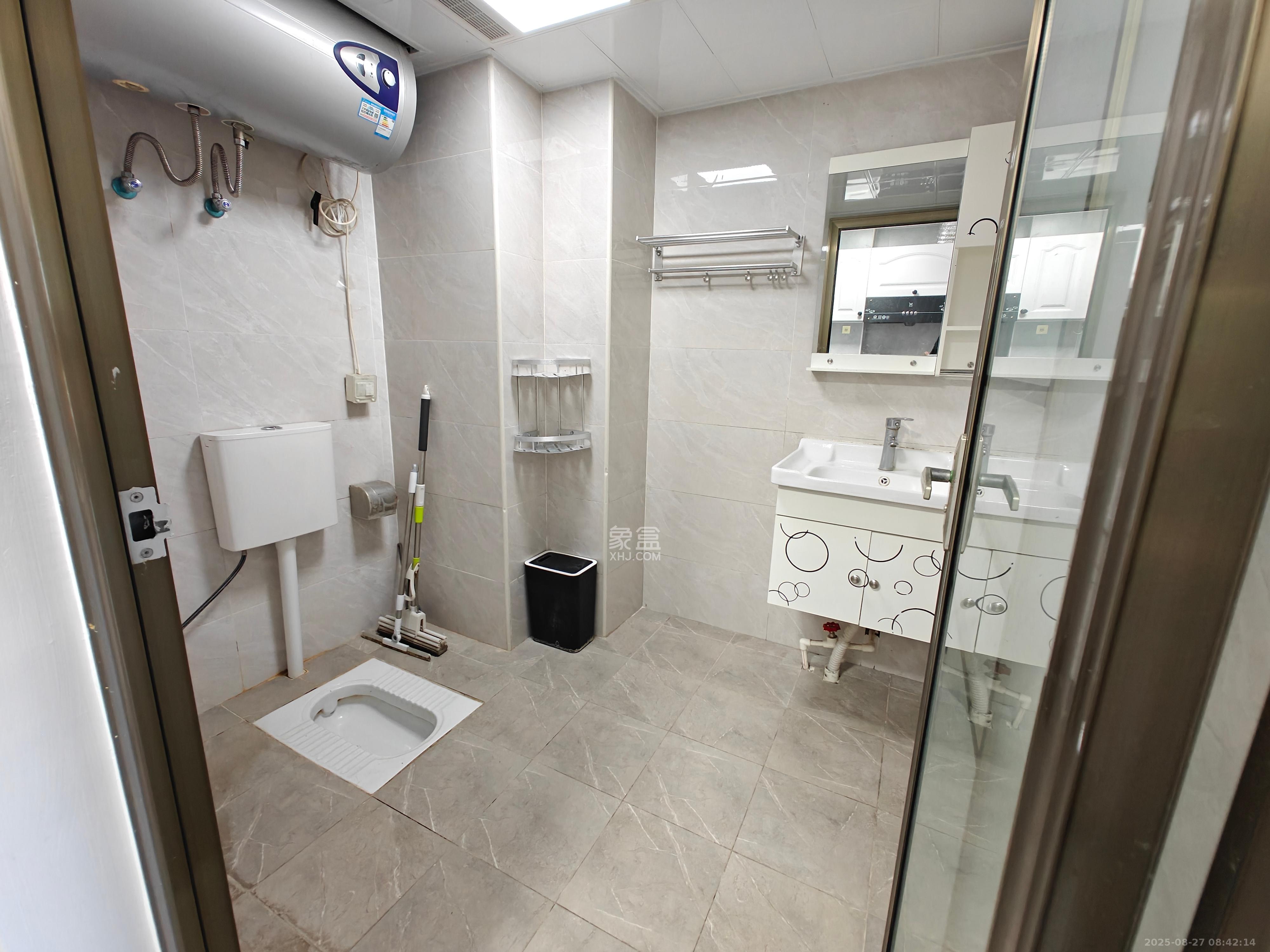 鑫远悦城（鑫远悦时代）  1室1厅1卫    1300.0元/月室内图