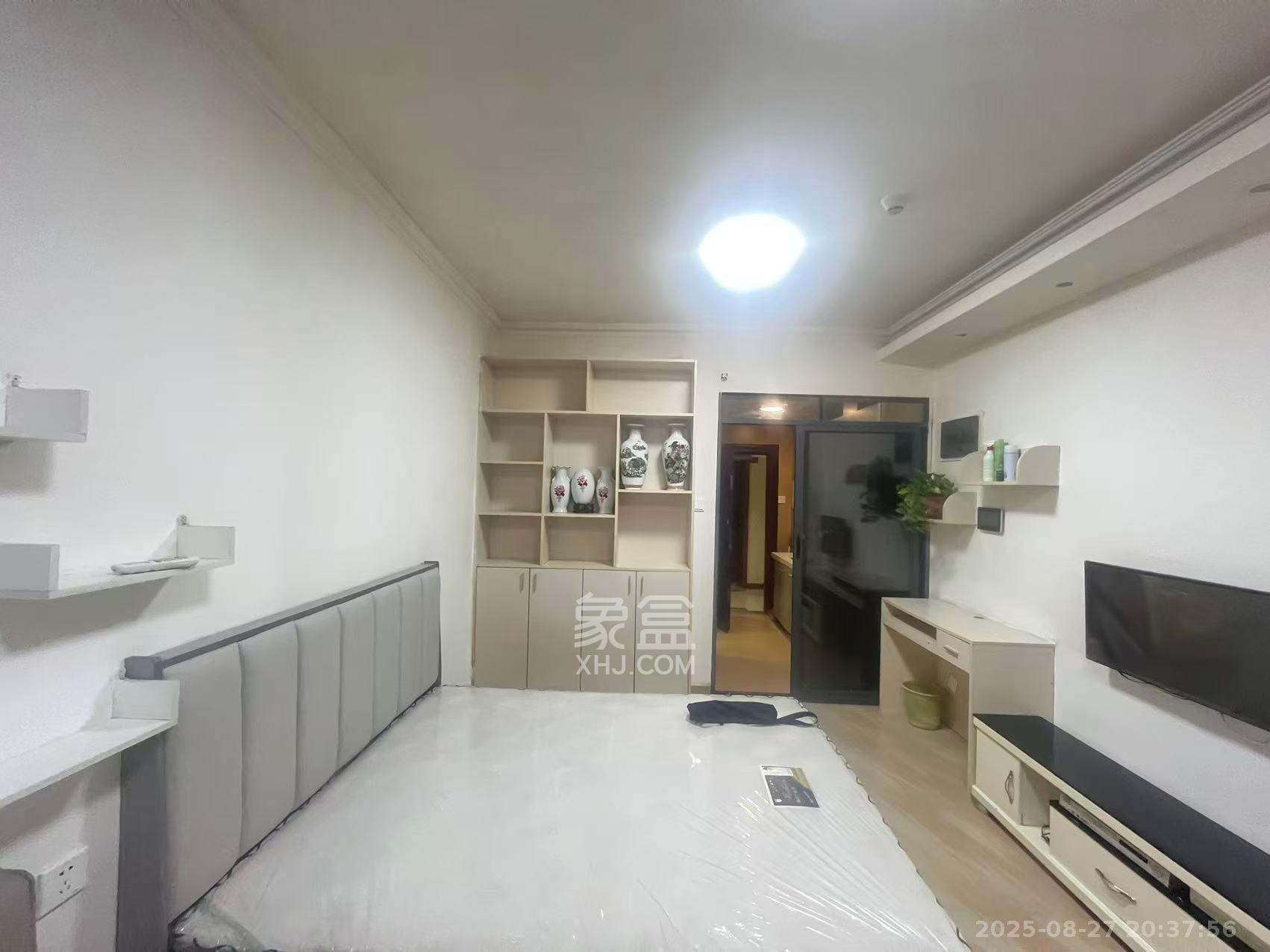 保利麓谷林语I区  1室0厅0卫   1500.00元/月