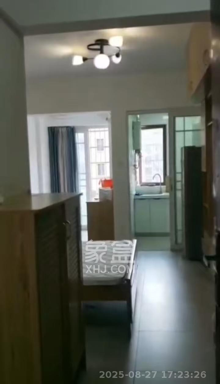 金房奥斯卡  1室1厅1卫    1300.0元/月 金房奥斯卡  1室1厅1卫    1300.0元/月