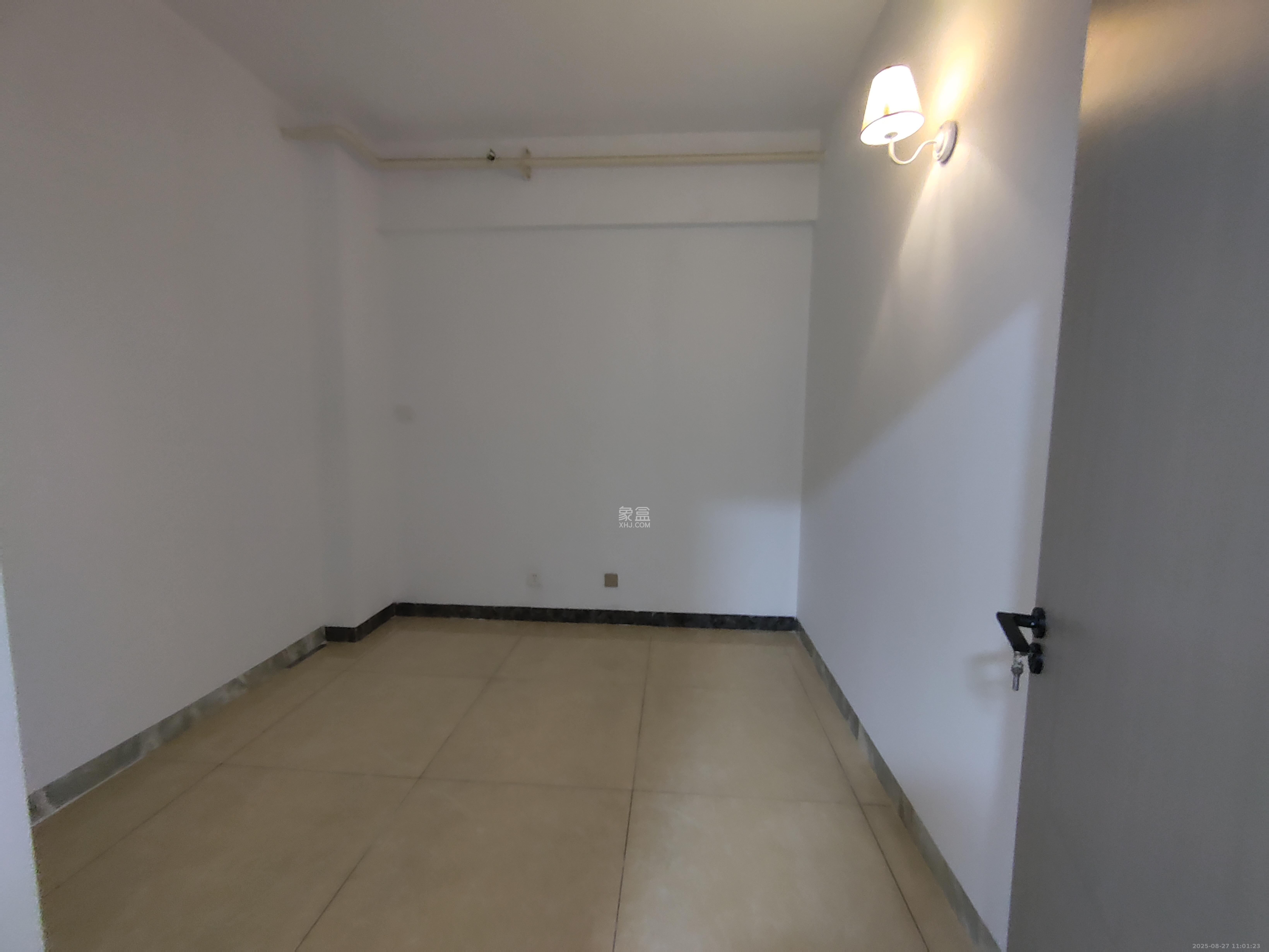 明发国际城  4室1厅1卫    1600.0元/月室内图