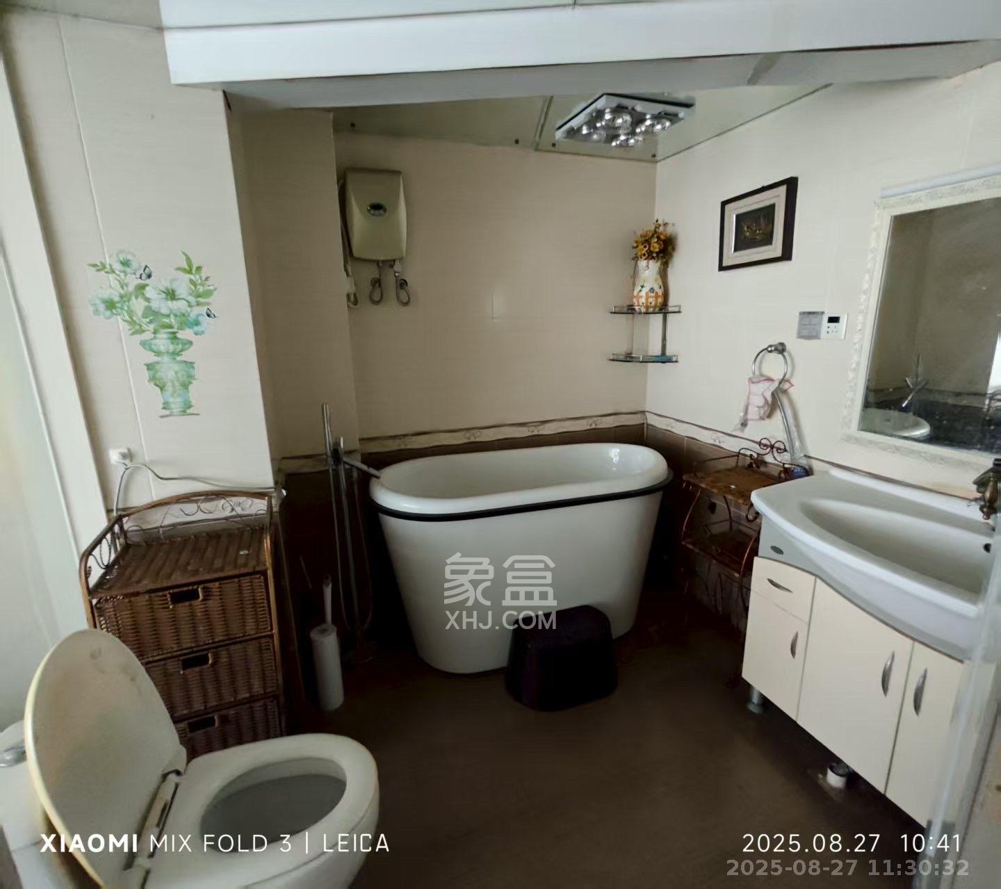 香格里嘉园  3室2厅2卫    4200.0元/月室内图