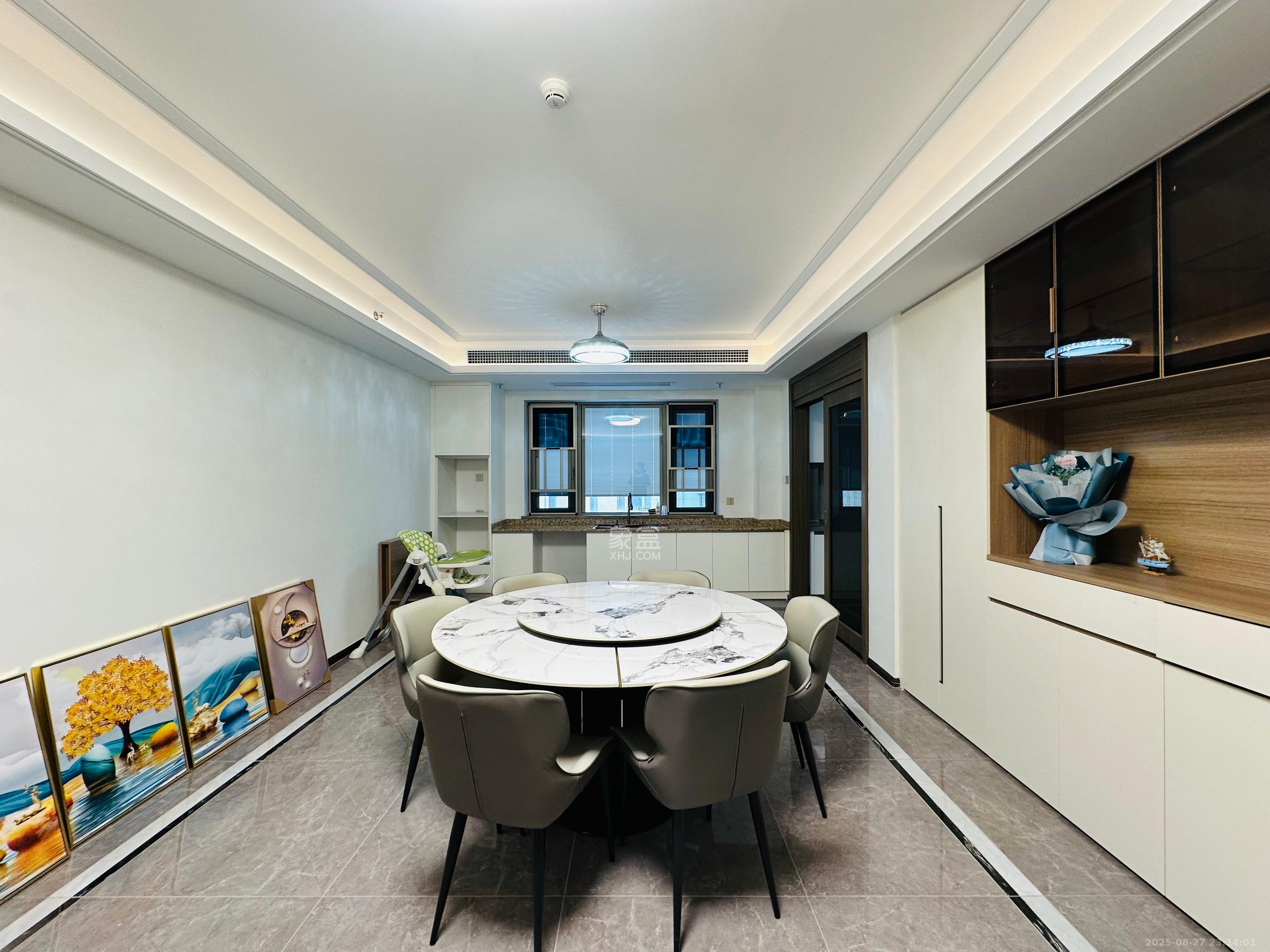 梅溪华府(新城金茂梦想华府)  4室2厅3卫    8500.0元/月 梅溪华府(新城金茂梦想华府)  4室2厅3卫    8500.0元/月室内图