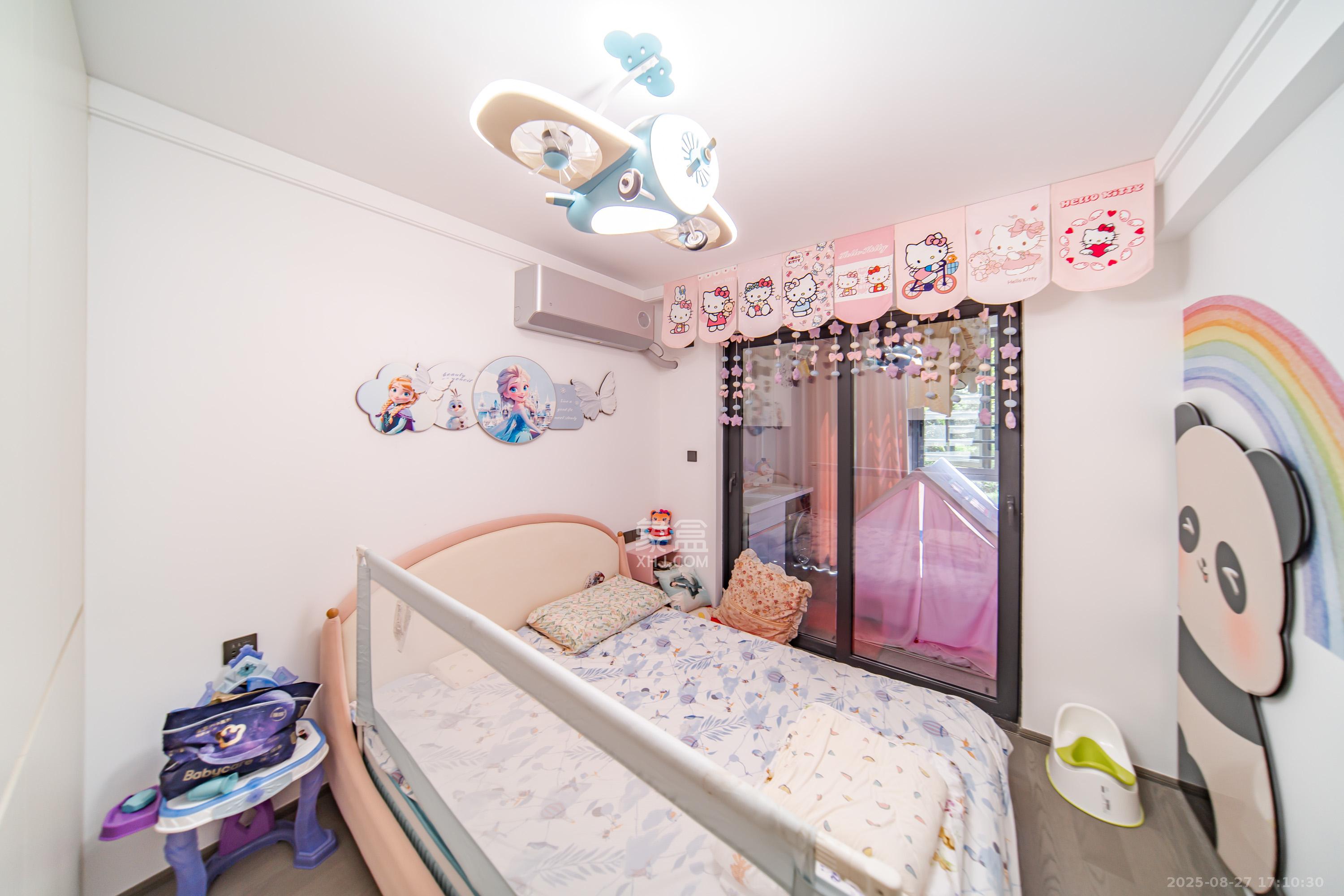 华润置地润樾府 4室2厅2卫 200.0万 华润置地润樾府 4室2厅2卫 200.0万卧室