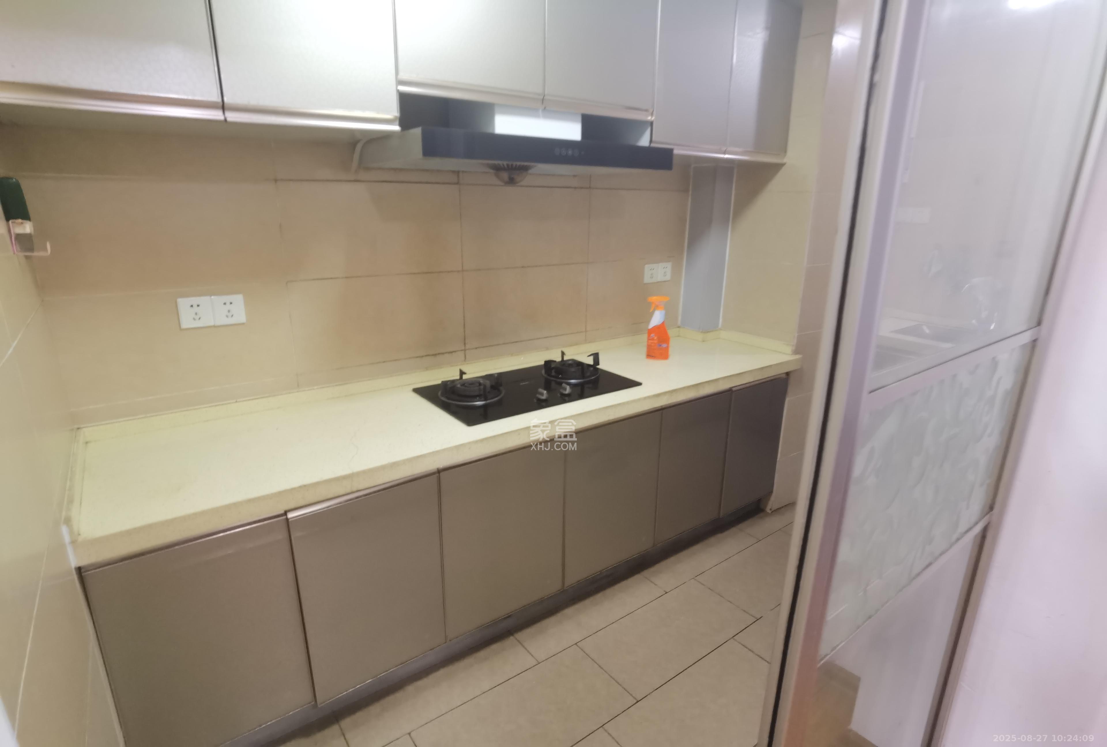 阳光锦城 2室2厅1卫 2300.0元/月 阳光锦城 2室2厅1卫 2300.0元/月室内图