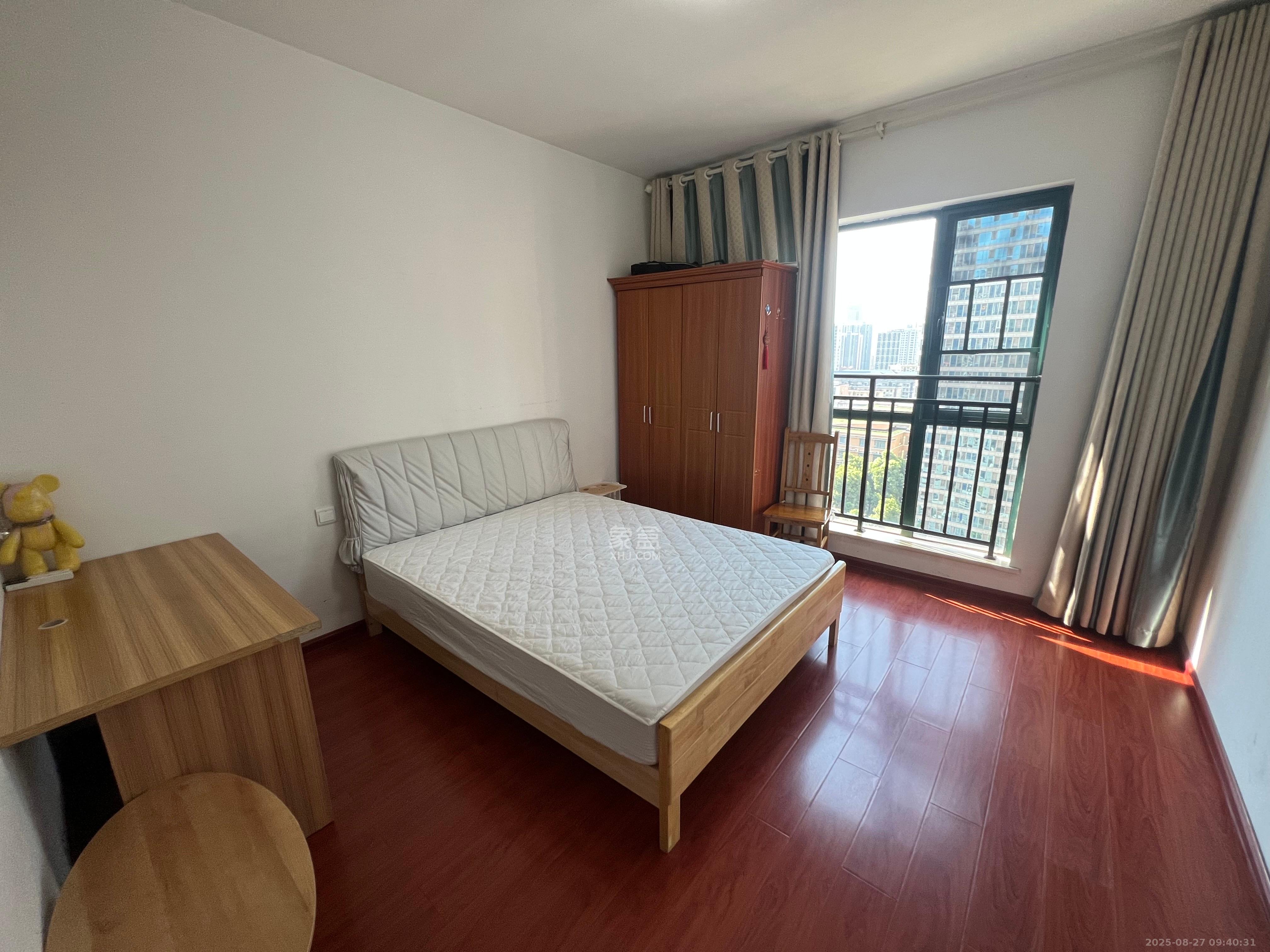 岳北和苑  2室2厅1卫    2500.0元/月 岳北和苑  2室2厅1卫    2500.0元/月室内图