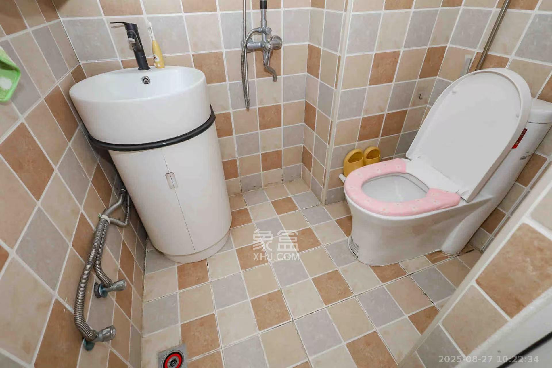 联美品格  2室2厅1卫   2200.00元/月室内图