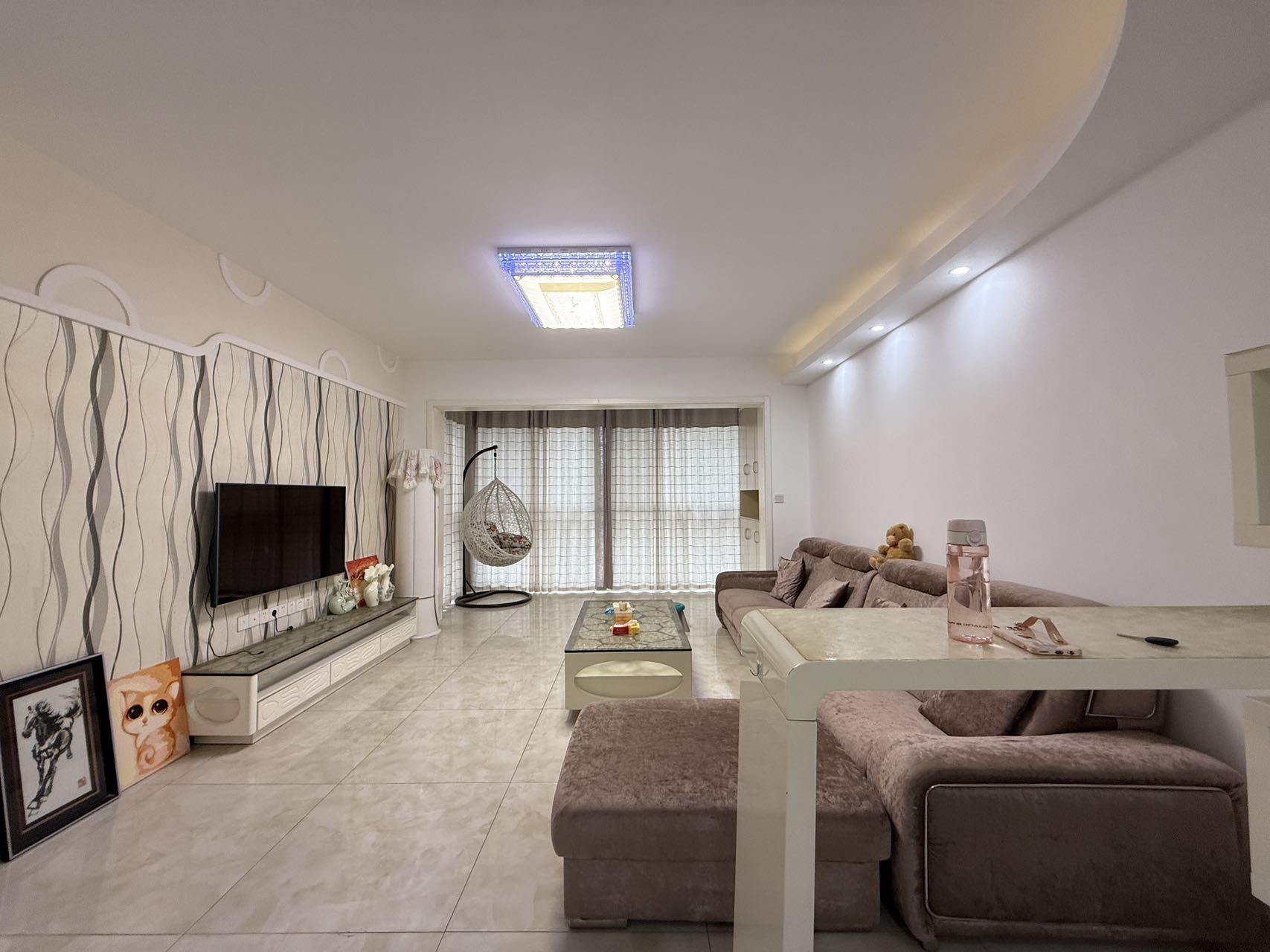 龙腾国际 4室2厅2卫 85.8万 龙腾国际 4室2厅2卫 85.8万室内图