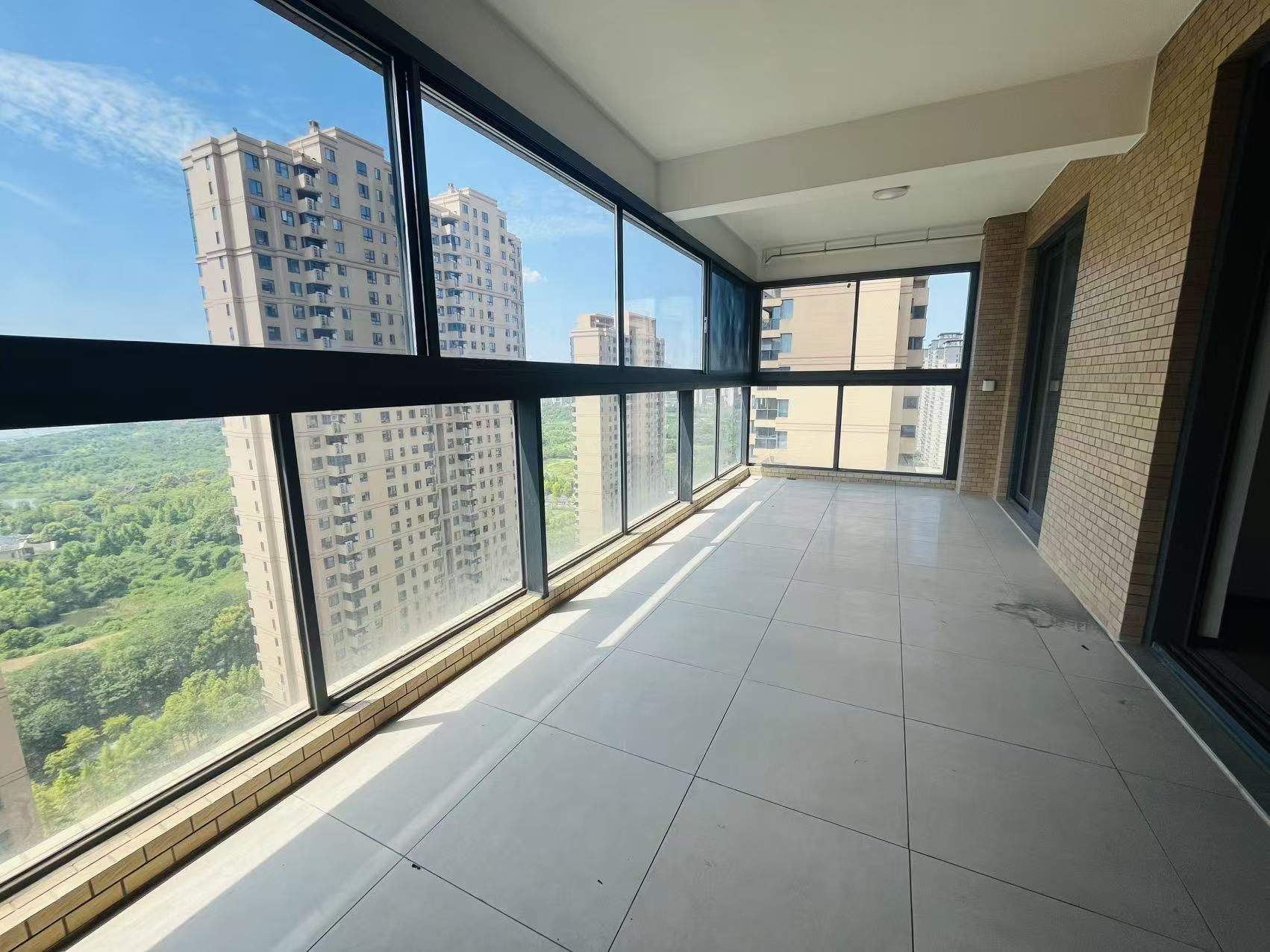 晋合湘水湾六期 4室2厅2卫 165.0万 晋合湘水湾六期 4室2厅2卫 165.0万室内图