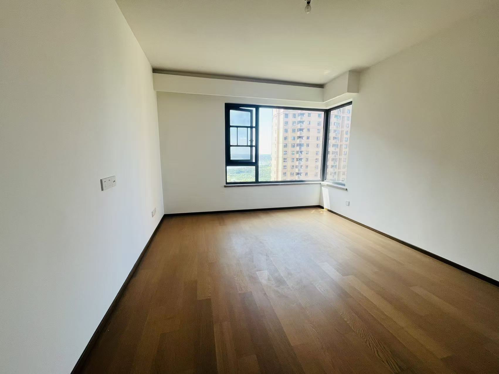 晋合湘水湾六期 4室2厅2卫 165.0万 晋合湘水湾六期 4室2厅2卫 165.0万室内图