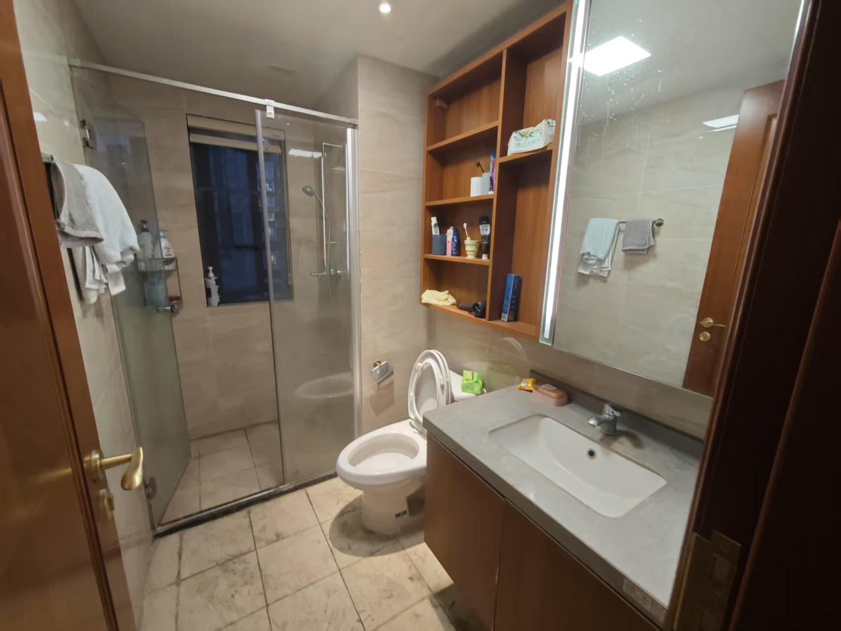 恒大华府 3室2厅1卫 70.8万 恒大华府 3室2厅1卫 70.8万室内图