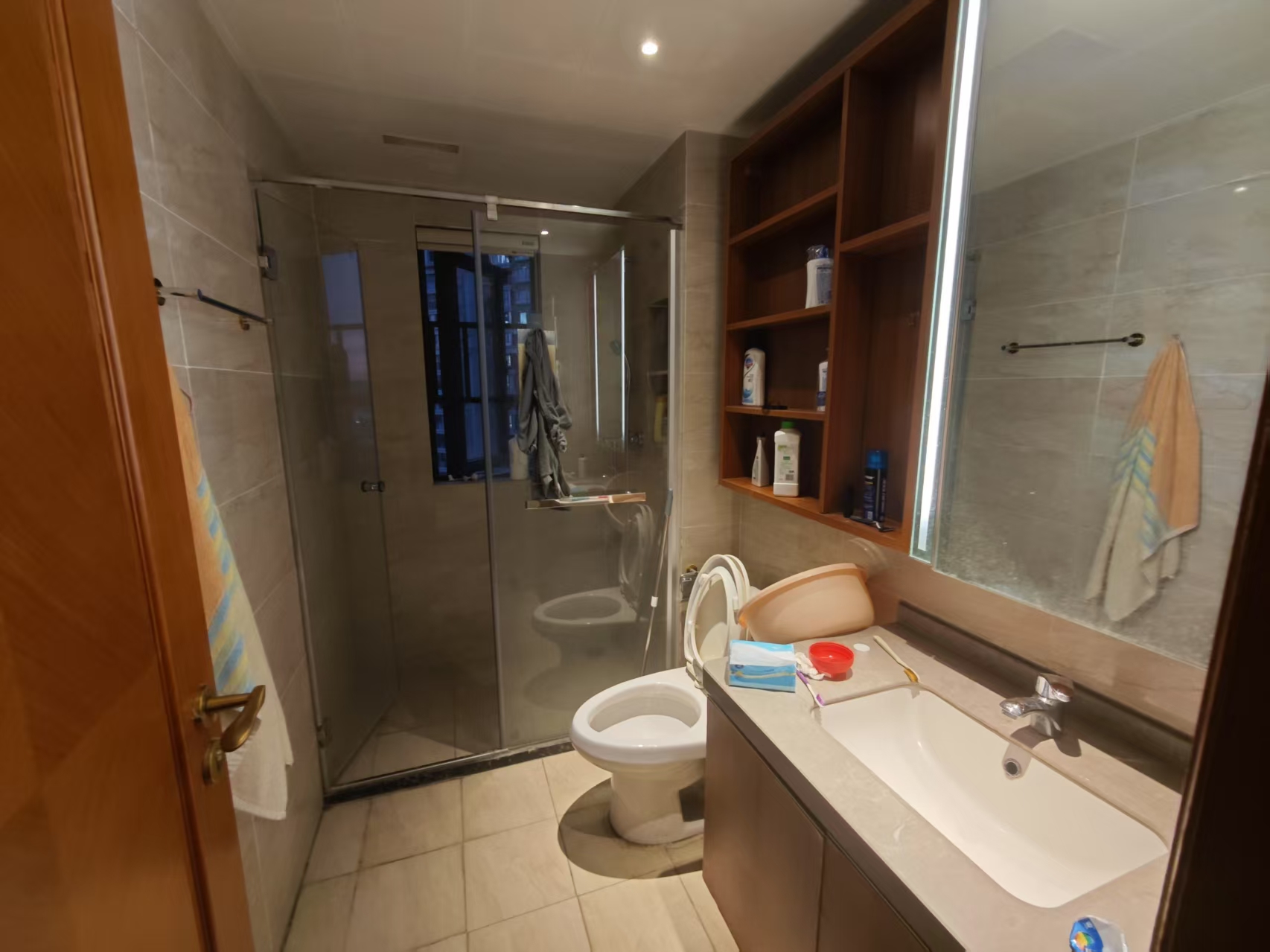 恒大华府 3室2厅1卫 70.8万 恒大华府 3室2厅1卫 70.8万室内图